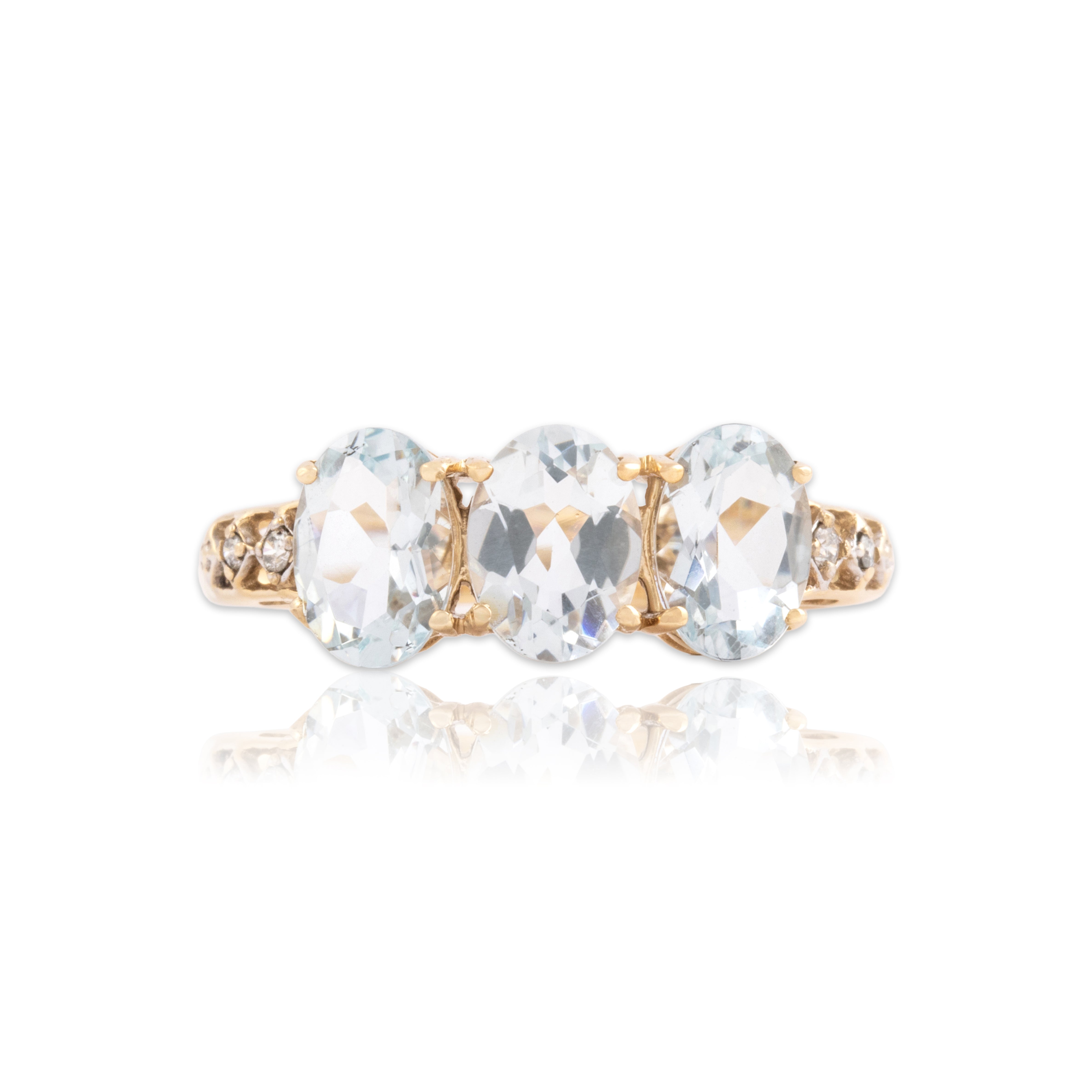 Estate English 9k Yellow Gold 1.88cttw Aquamarine Diamond Sparkling Classic Oval Trio Ring - Close-up view