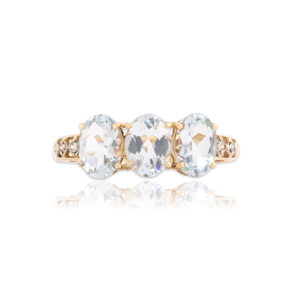 Estate English 9k Yellow Gold 1.88cttw Aquamarine Diamond Oval Trio Ring 7.25