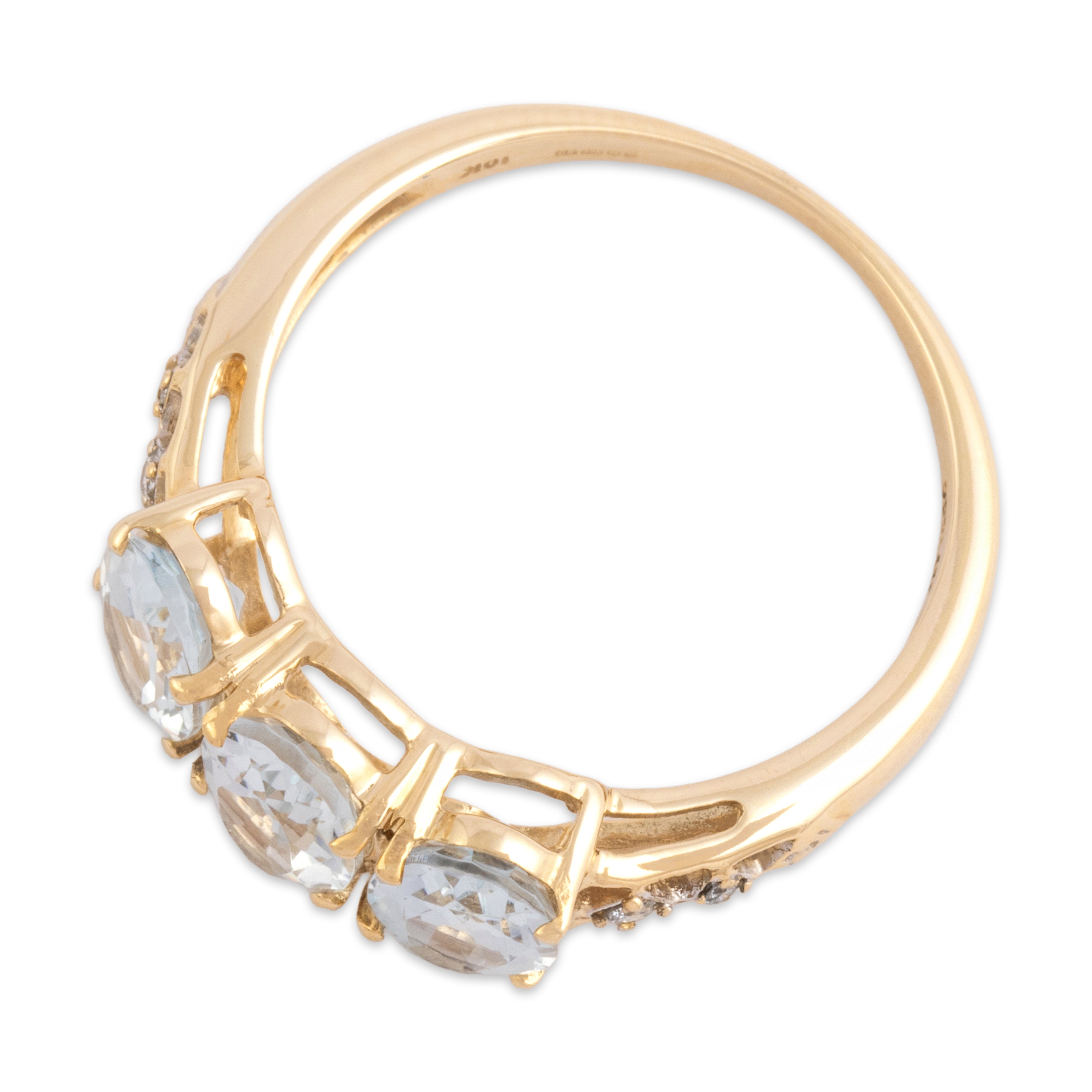 Estate English 9k Yellow Gold 1.88cttw Aquamarine Diamond Sparkling Classic Oval Trio Ring - Overall view