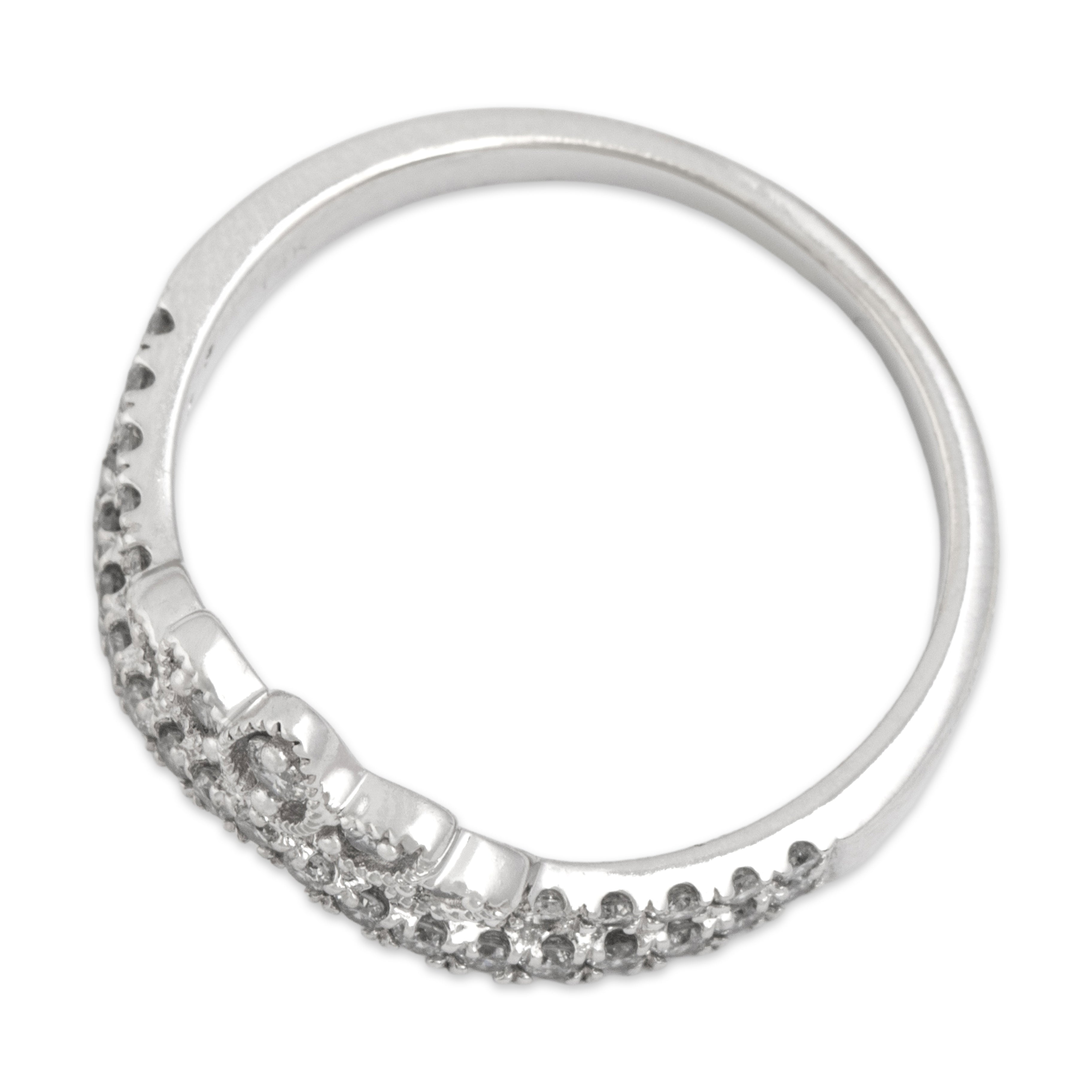 Estate 14k White Gold Diamond Dazzling Princess Tiara Band Ring - Overall view