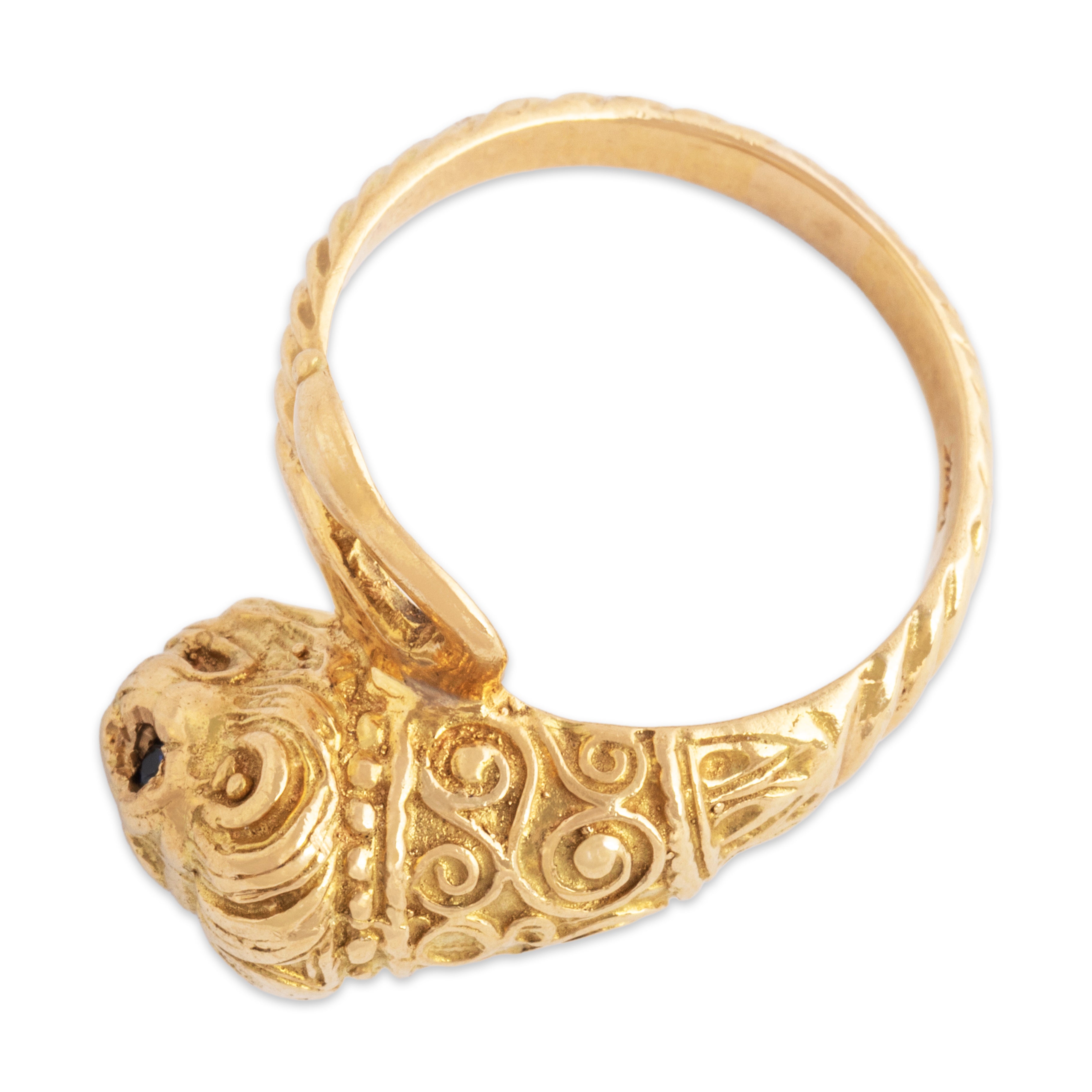 Vintage 18k Yellow Gold Blue Sapphire Cabled Tail Lion Ring - Overall view