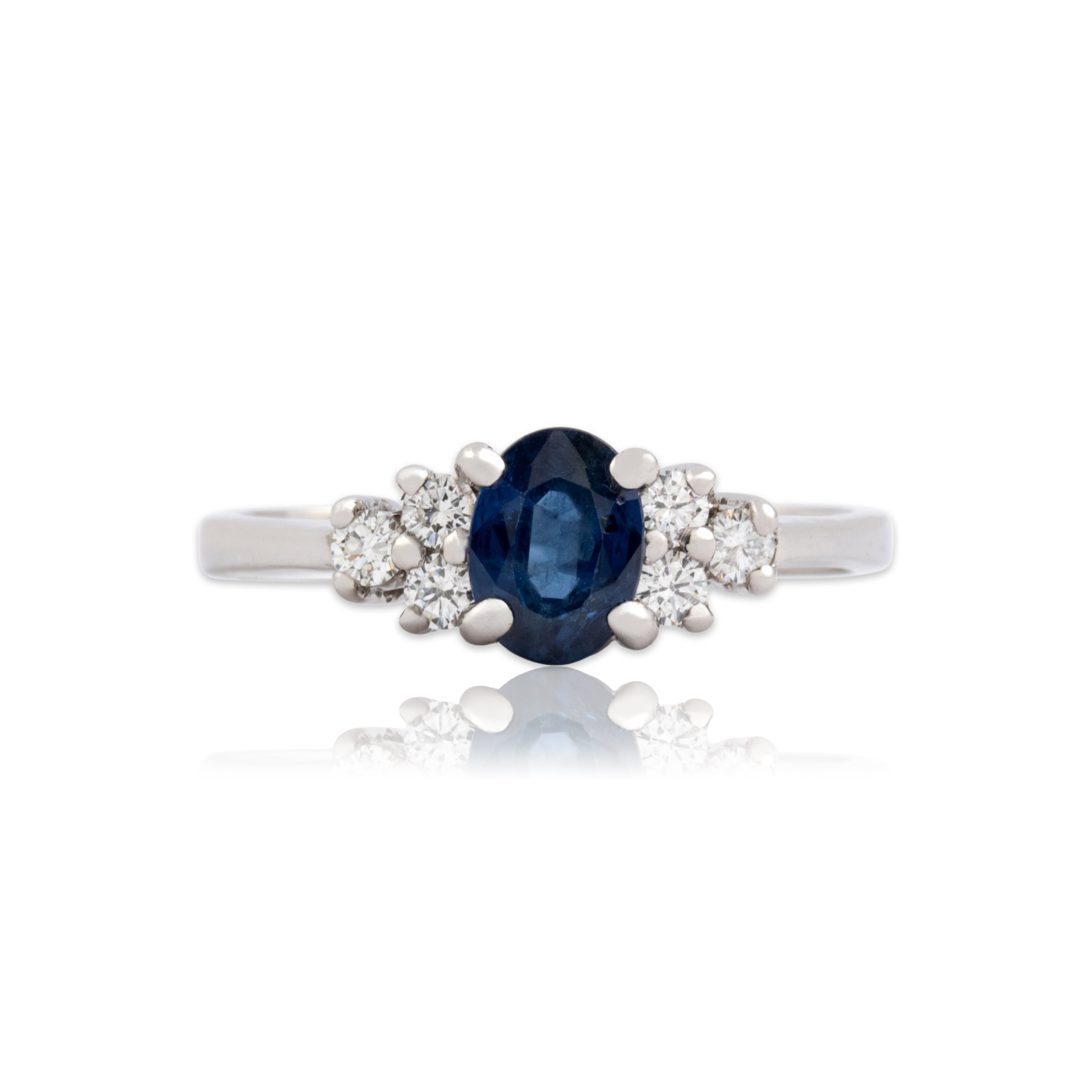 Vintage 14k White Gold .87ct Blue Sapphire Diamond Dimensional Trio Shoulder Ring - Close-up view