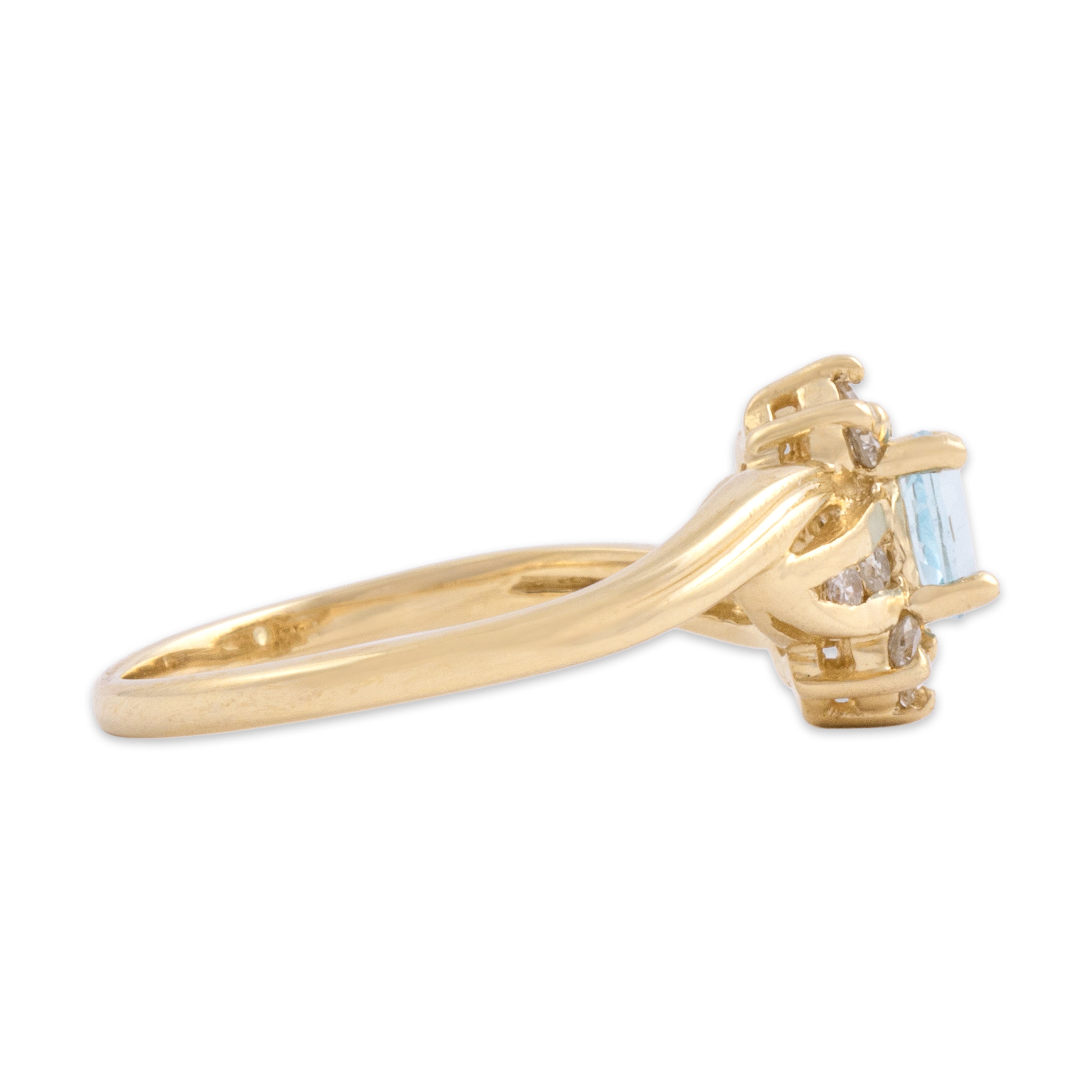 Vintage 14k Yellow Gold Sky Blue Topaz Diamond Sweeping Flower Bypass Ring -  Side view