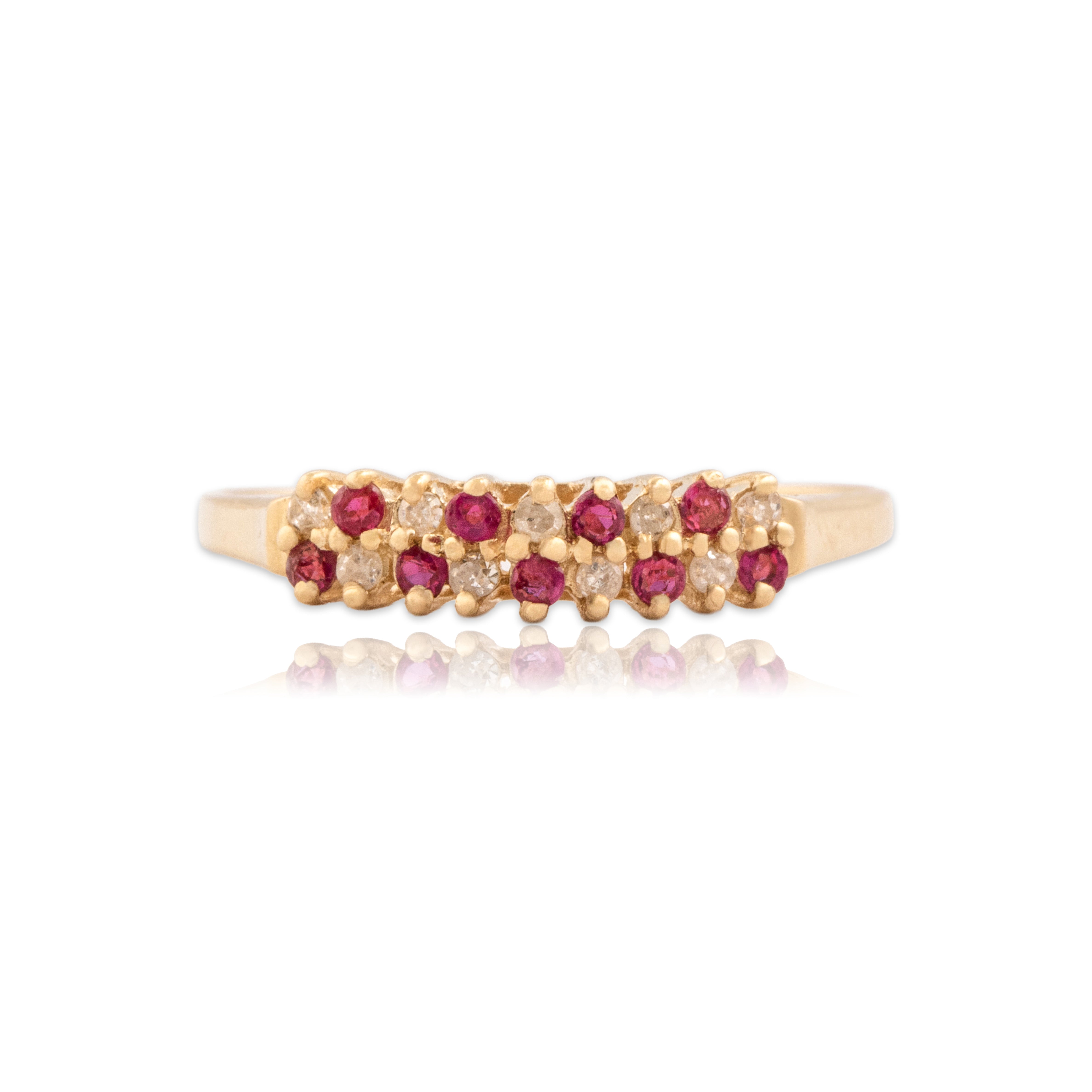 Vintage 14k Yellow Gold Ruby Diamond Glowing Alternating Chevron Ring 7.50