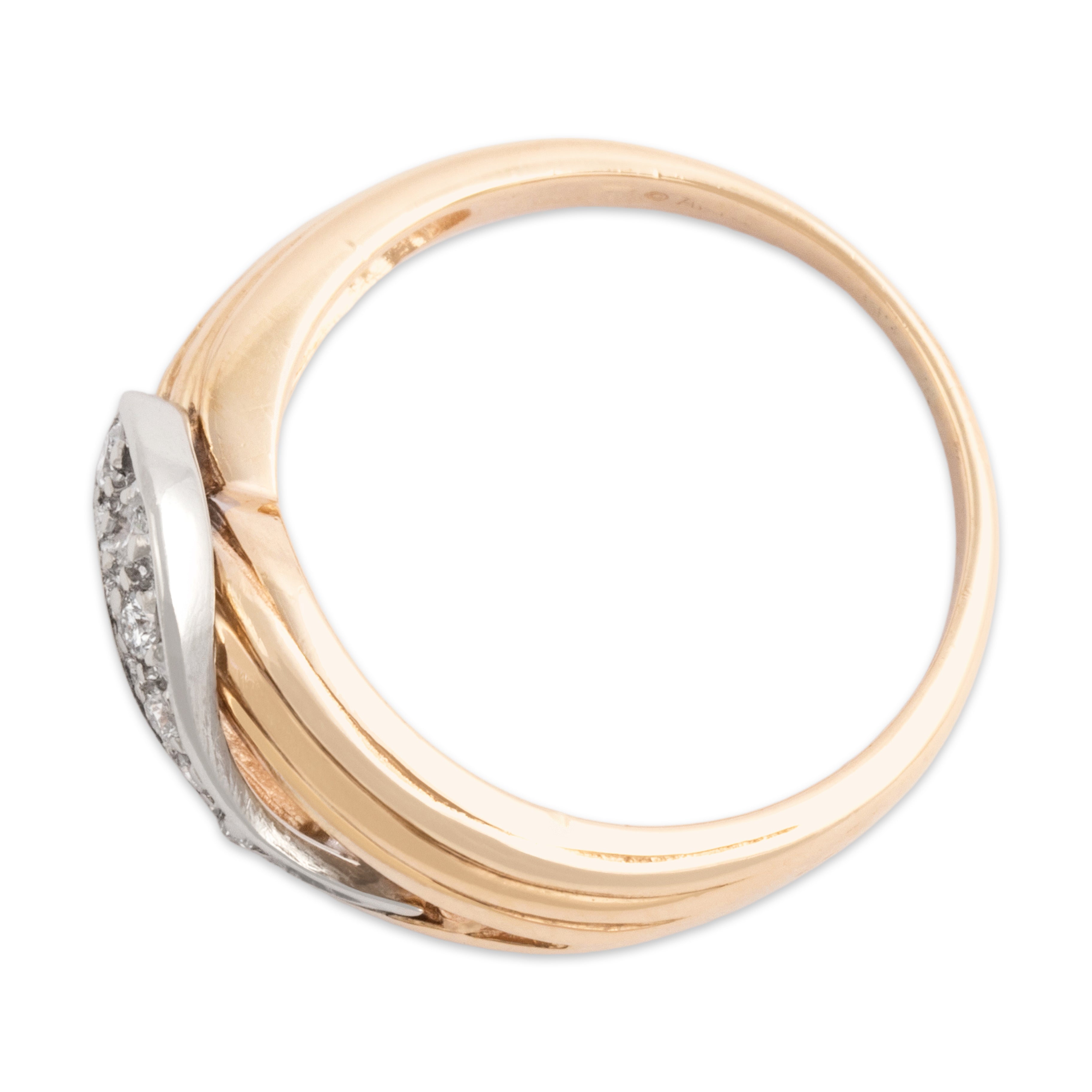 Vintage 14k White Gold Diamond Ribbed Loop Swoop Ring - Overall view