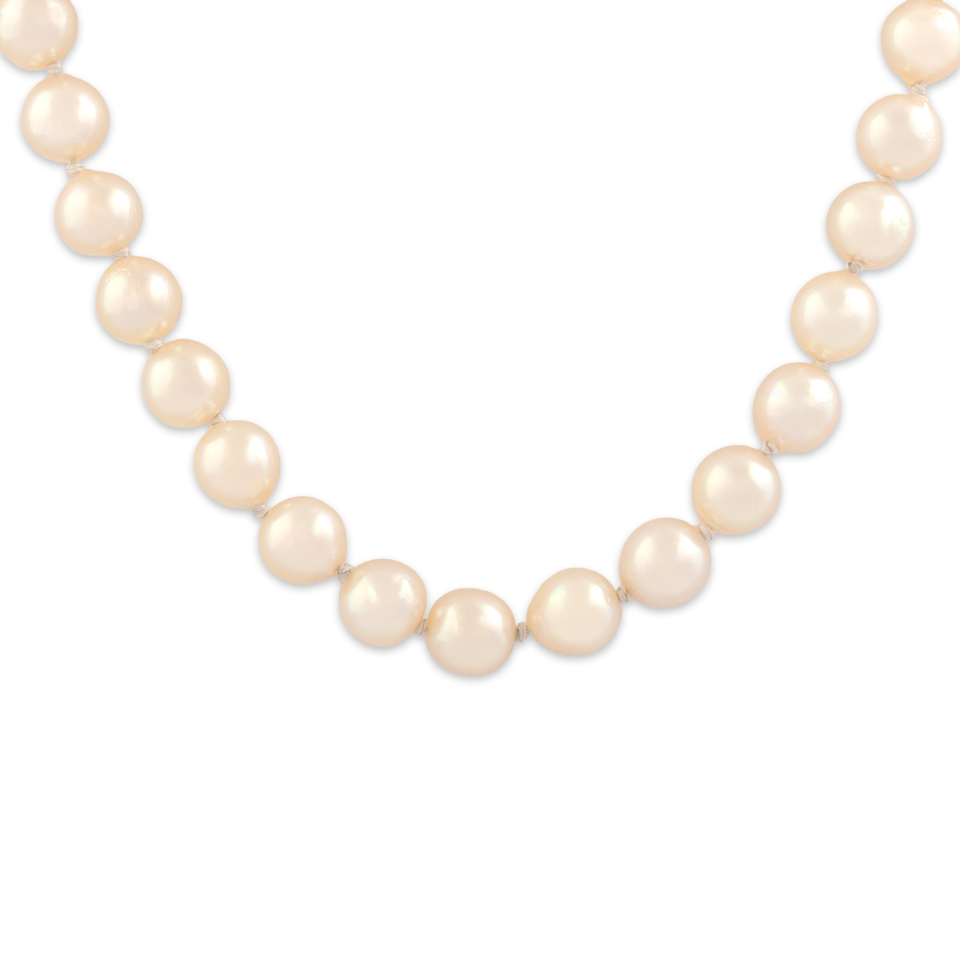 Vintage 14k Yellow Gold Pearl Luminous Script Clasp Strand Necklace - detail view #1