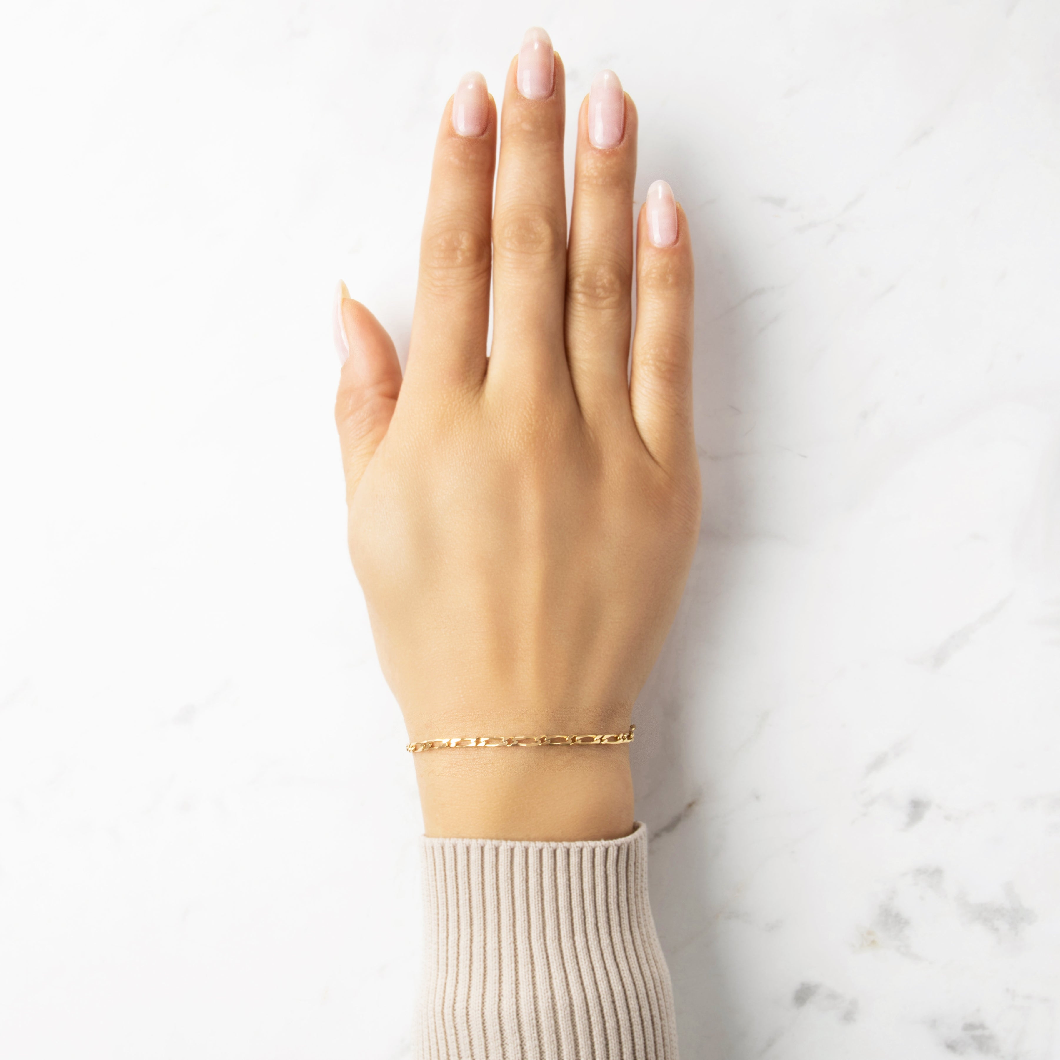 Vintage Italian 18k Yellow Gold Sleek Figaro Chain Bracelet - On model view