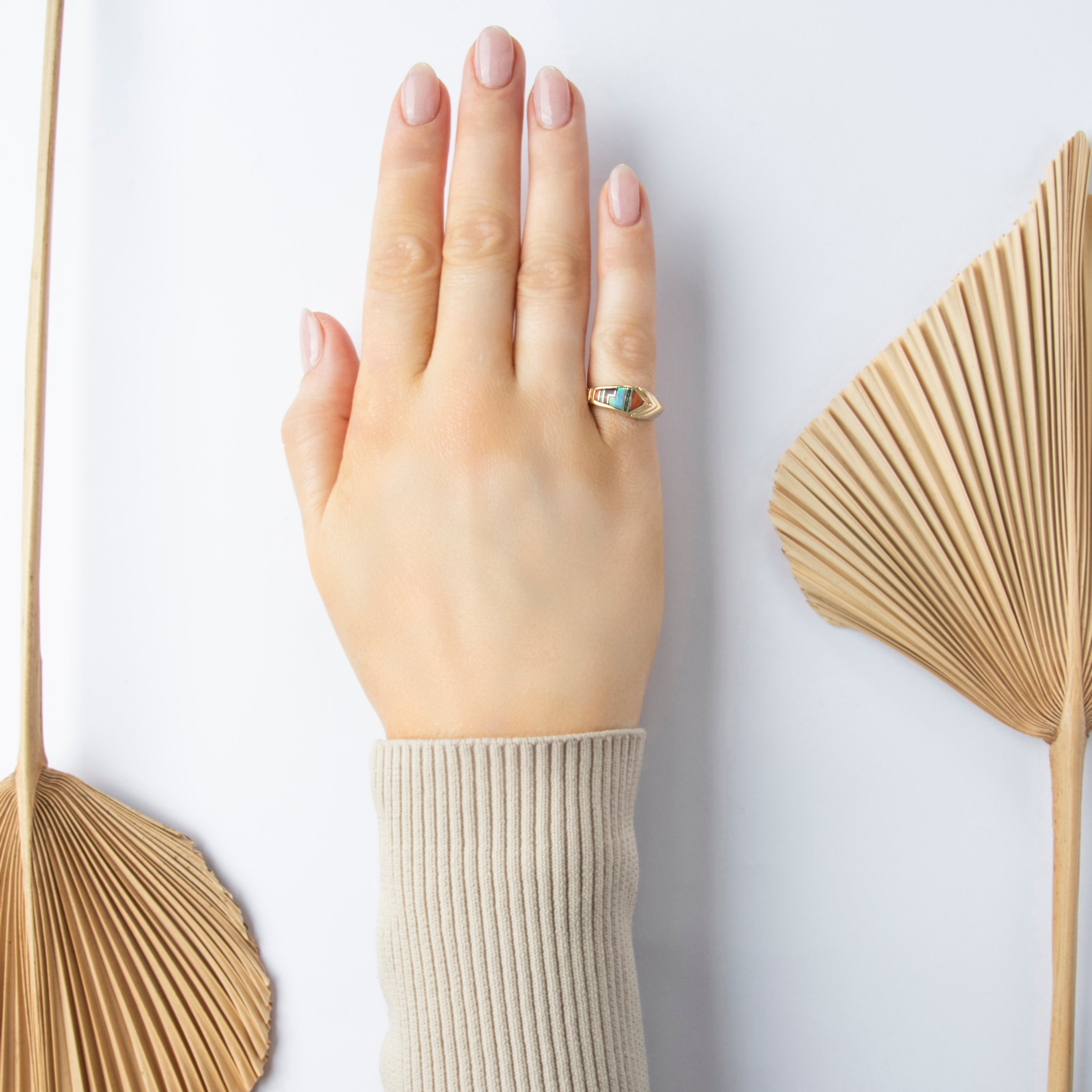 Vintage 14k Yellow Gold Dimensional Inlay Ring - On model view