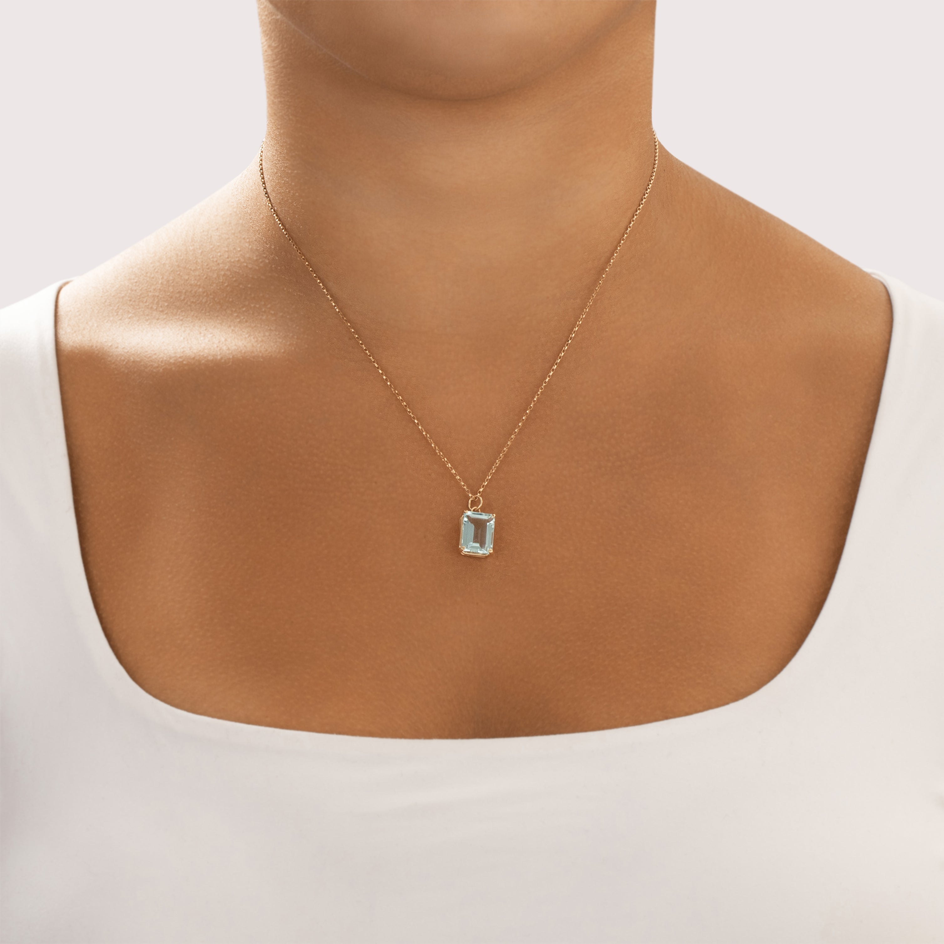 Vintage 14k Yellow Gold 4.11ct Aquamarine Chic Standout Solitaire Pendant - On model view