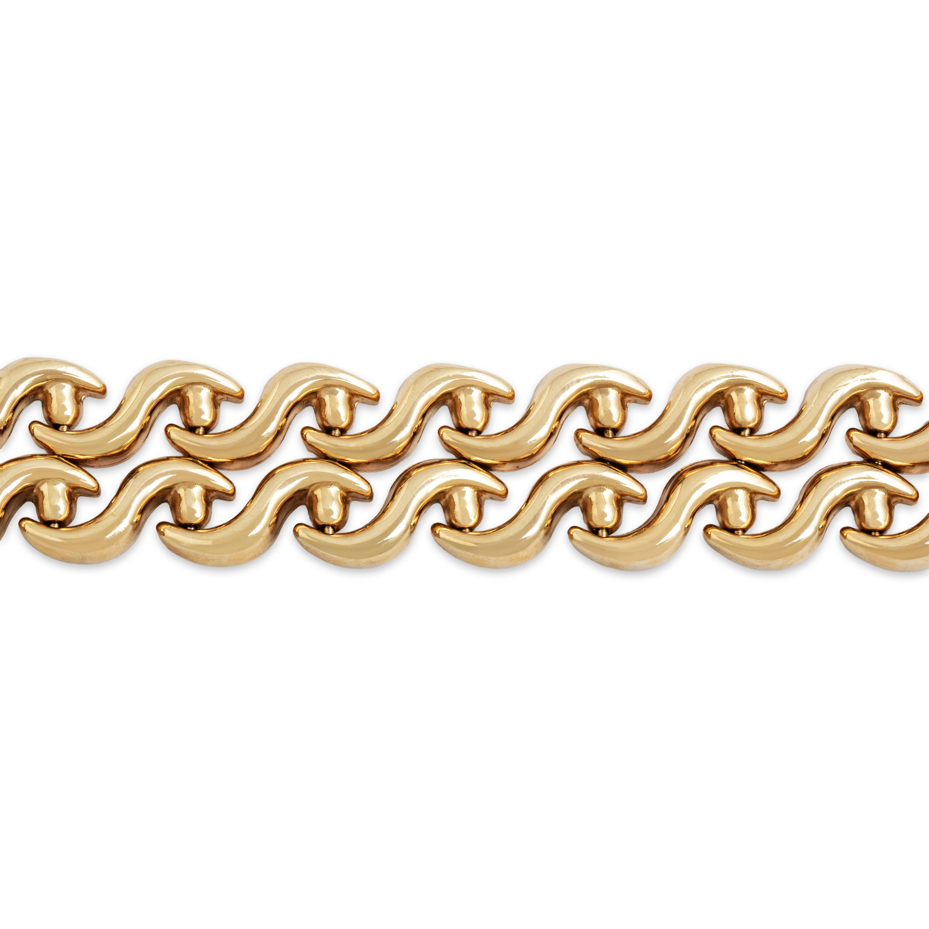 Vintage Italian 14k Yellow Gold Heavy Funky Dotted Swirl Link Bracelet - Close-up view