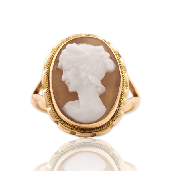 Vintage 14k Rosy Yellow Gold Shell Stunning Cameo Ring 4.25