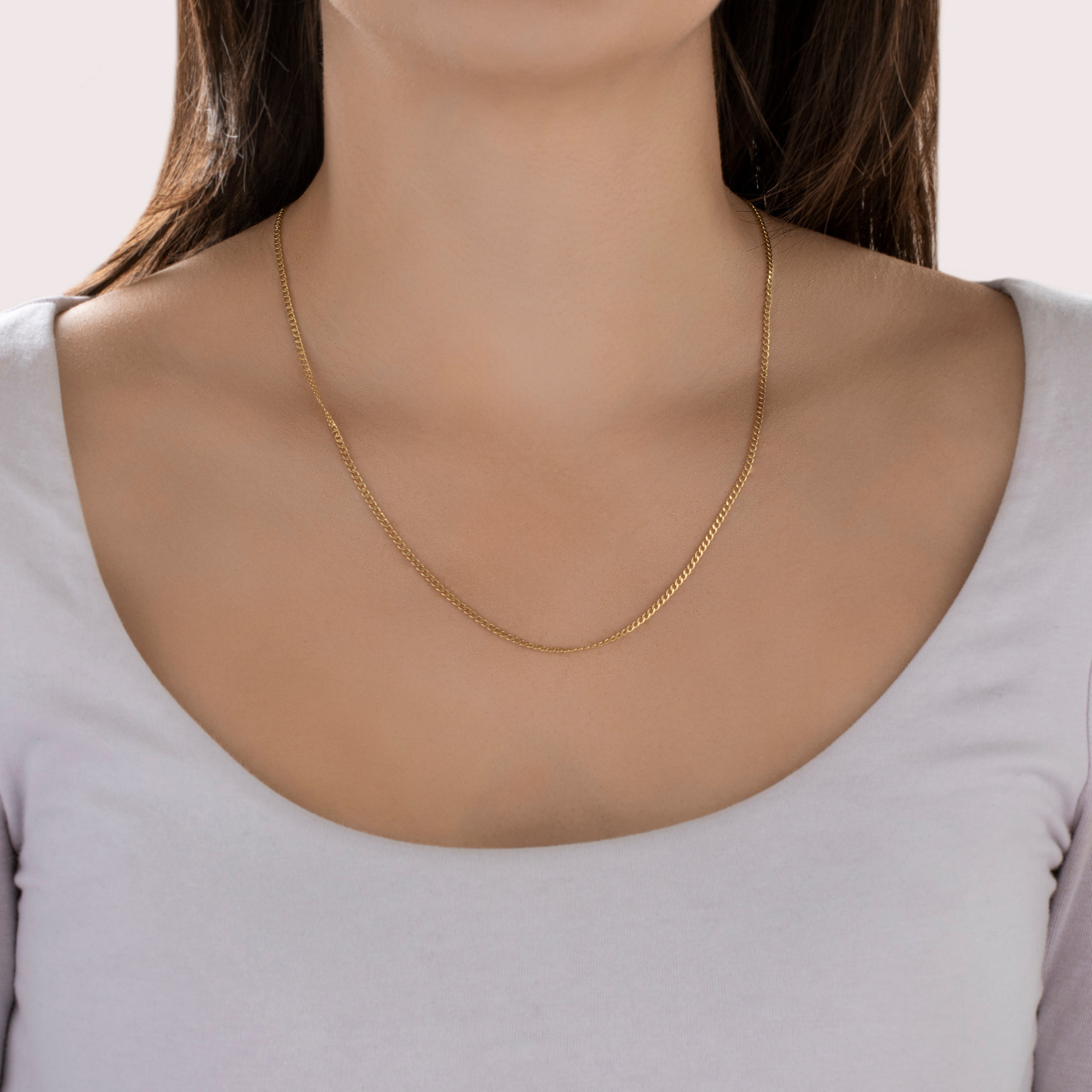 Vintage 14k Yellow Gold Lightweight Sleek Curb Chain Necklace - On model view