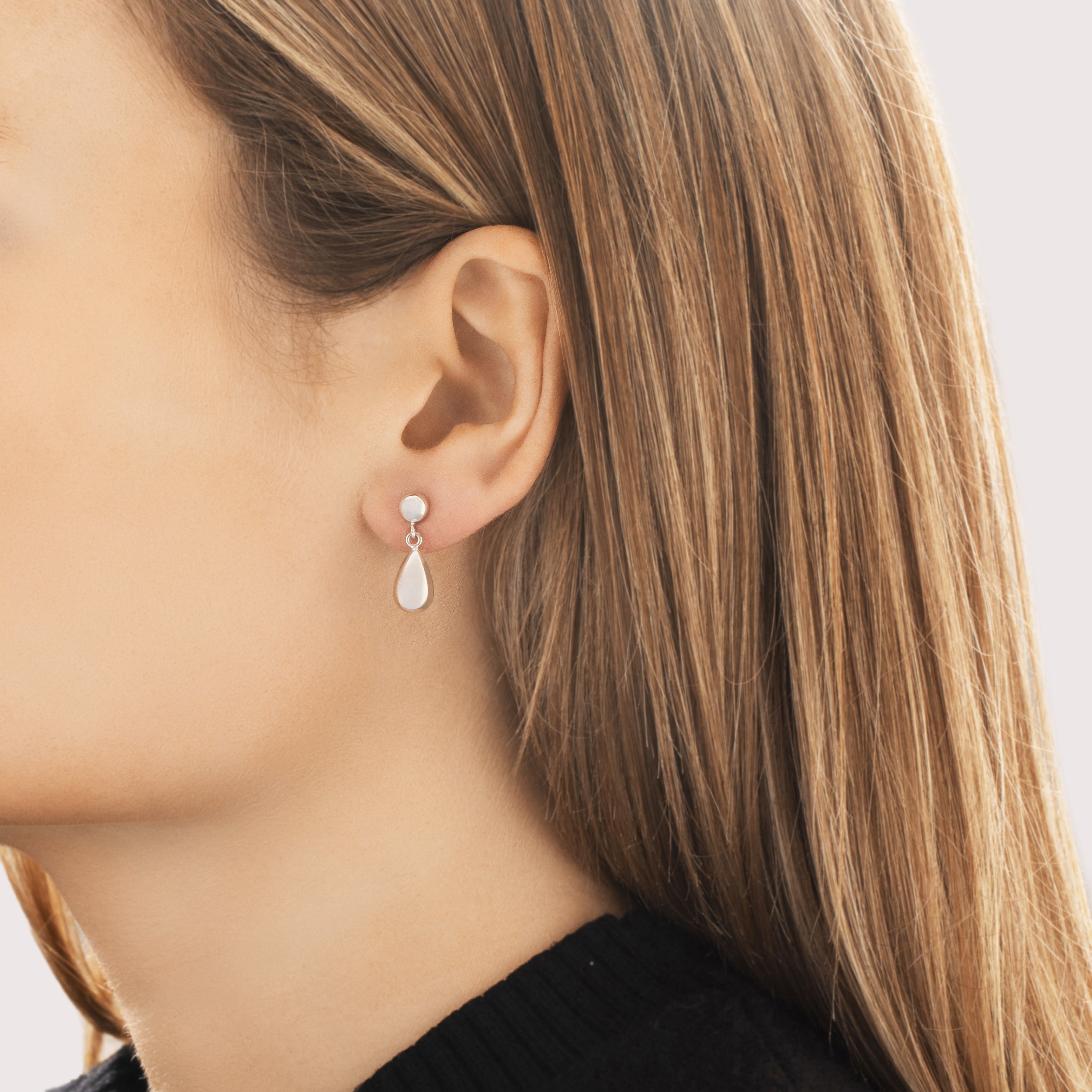 Vintage 14k White Gold Puffed Teardrop Dangle Stud Earrings - On model view