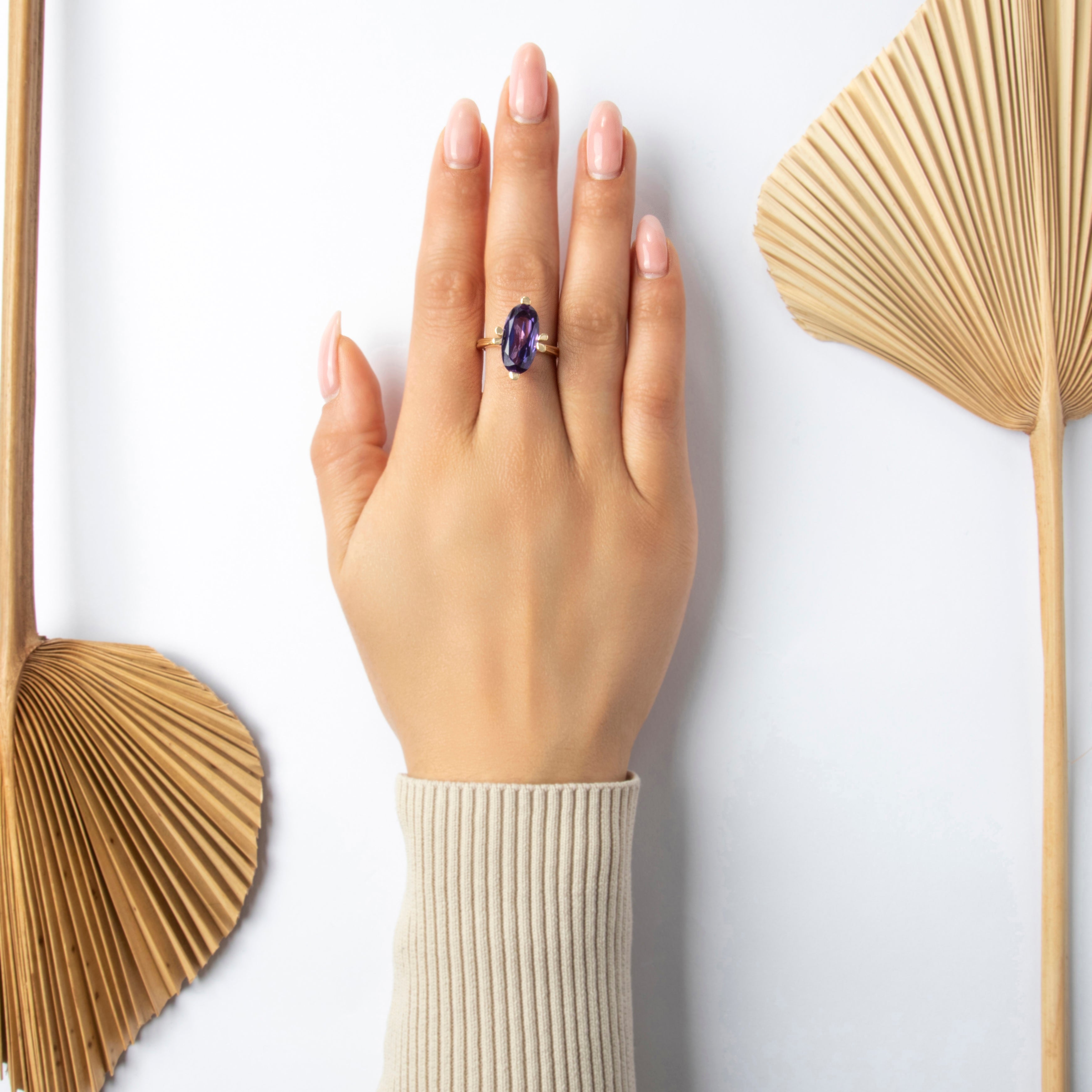 Vintage 10k Rosy Yellow Gold 6.93ct Purple Synthetic Sapphire Chic Oblong Bold Prong Cocktail Ring - On model view
