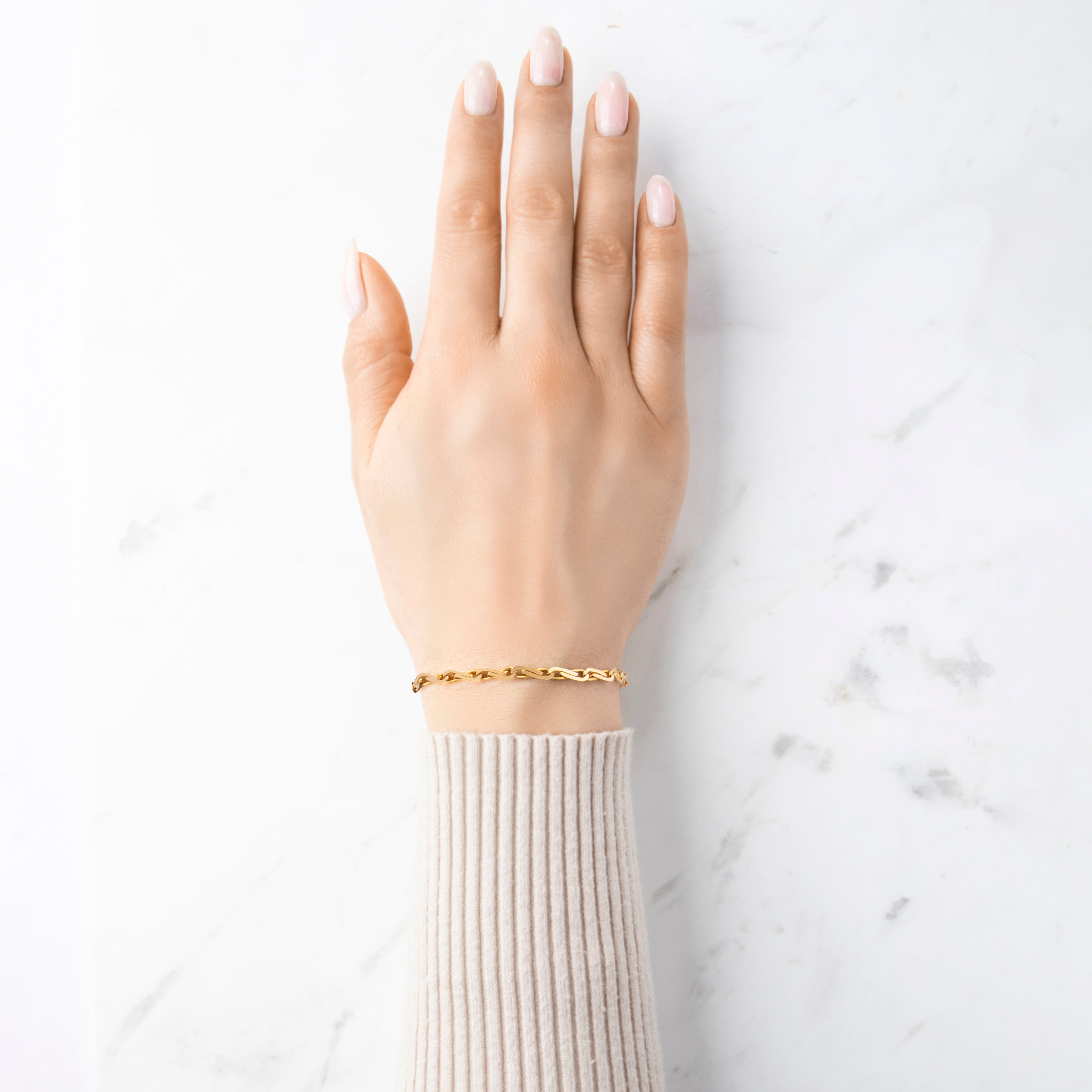 Vintage Italian 14k Yellow Gold Sleek Figure-8 Link Bracelet 7.25