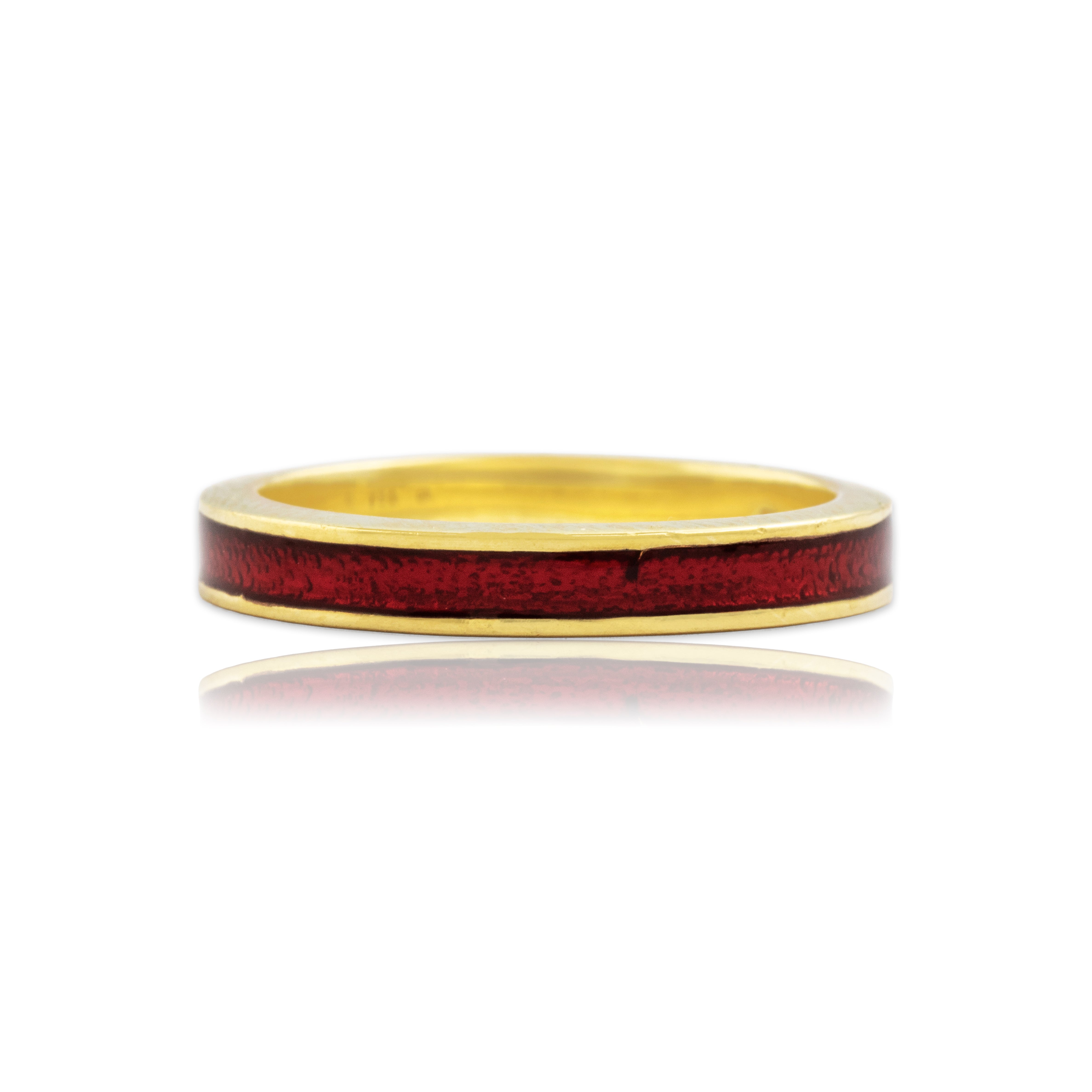 Vintage 18k Yellow Gold Sleek Red Enamel Eternity Band Ring - Close-up view