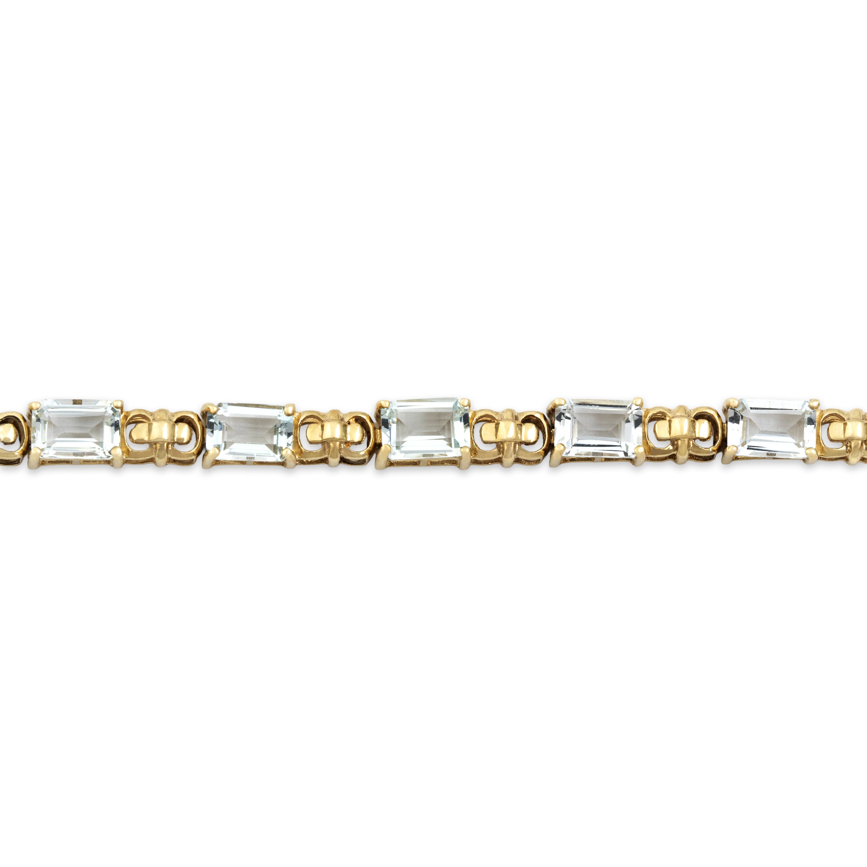 Vintage 10k Yellow Gold Aquamarine Elegant Geometric Bracelet - Close-up view