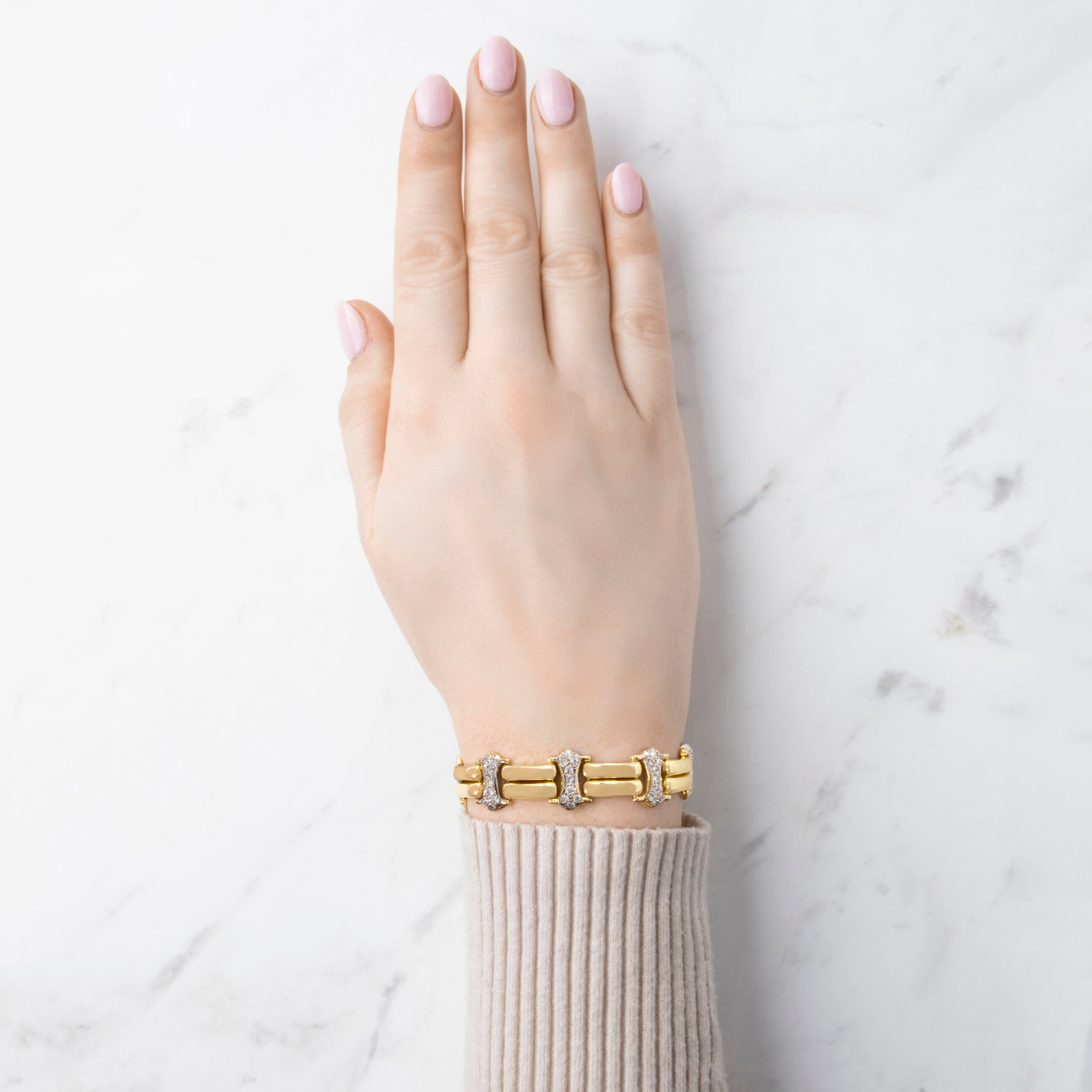 Vintage Italian 14k Yellow Gold 2.07cttw Elegant Diamond Station Link Bracelet 6