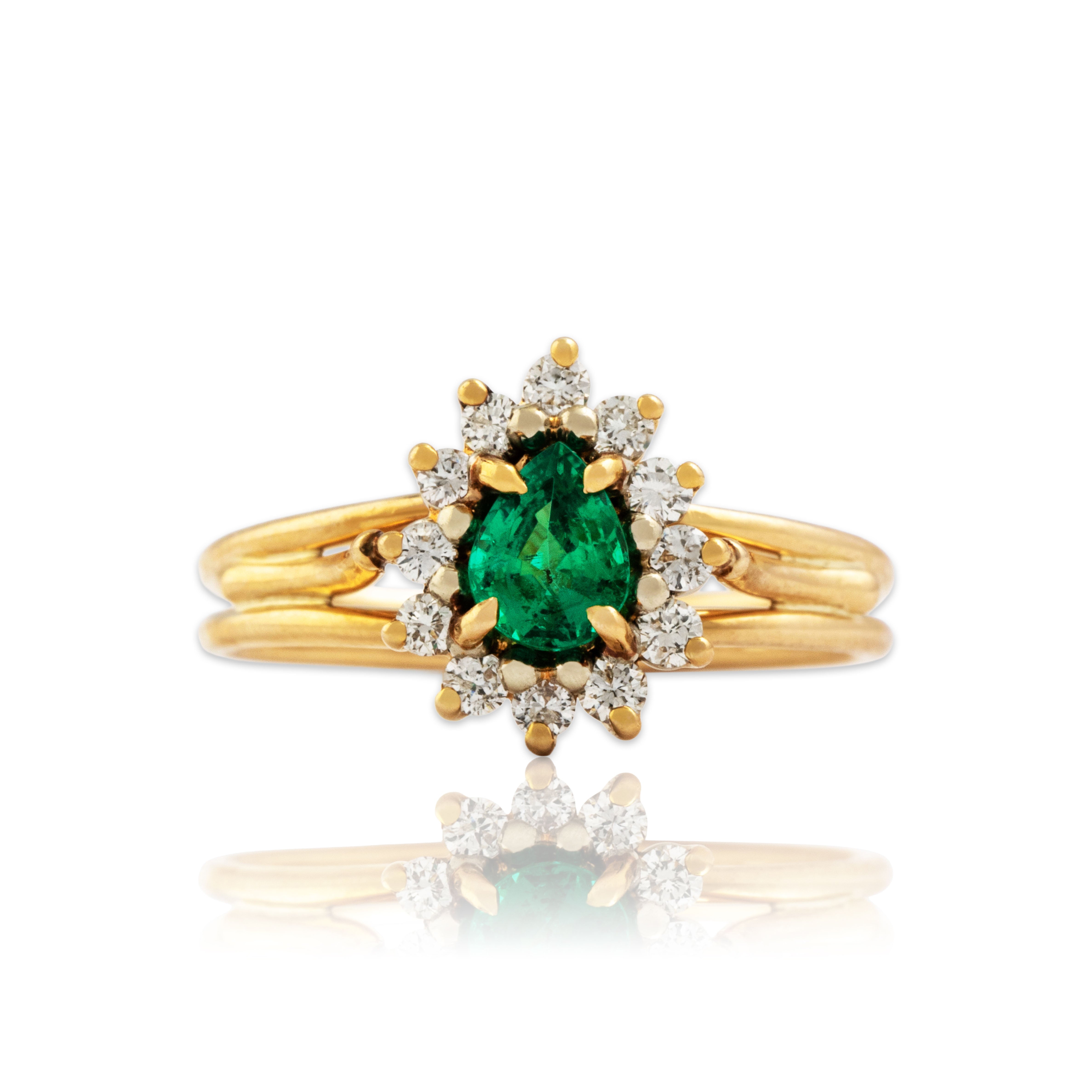 Vintage 18k Yellow Gold .34ct Emerald Diamond Stunning Pear Halo Ring 6.00