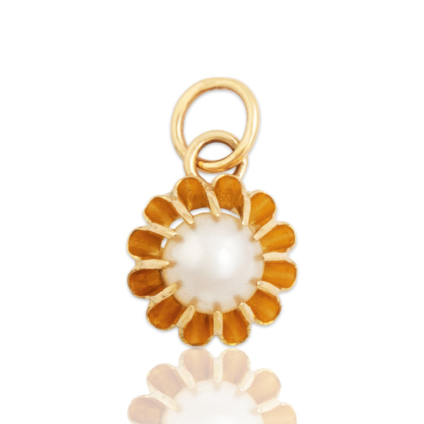 Antique 14k Yellow Gold Pearl Buttercup-Set Small Charm / Pendant