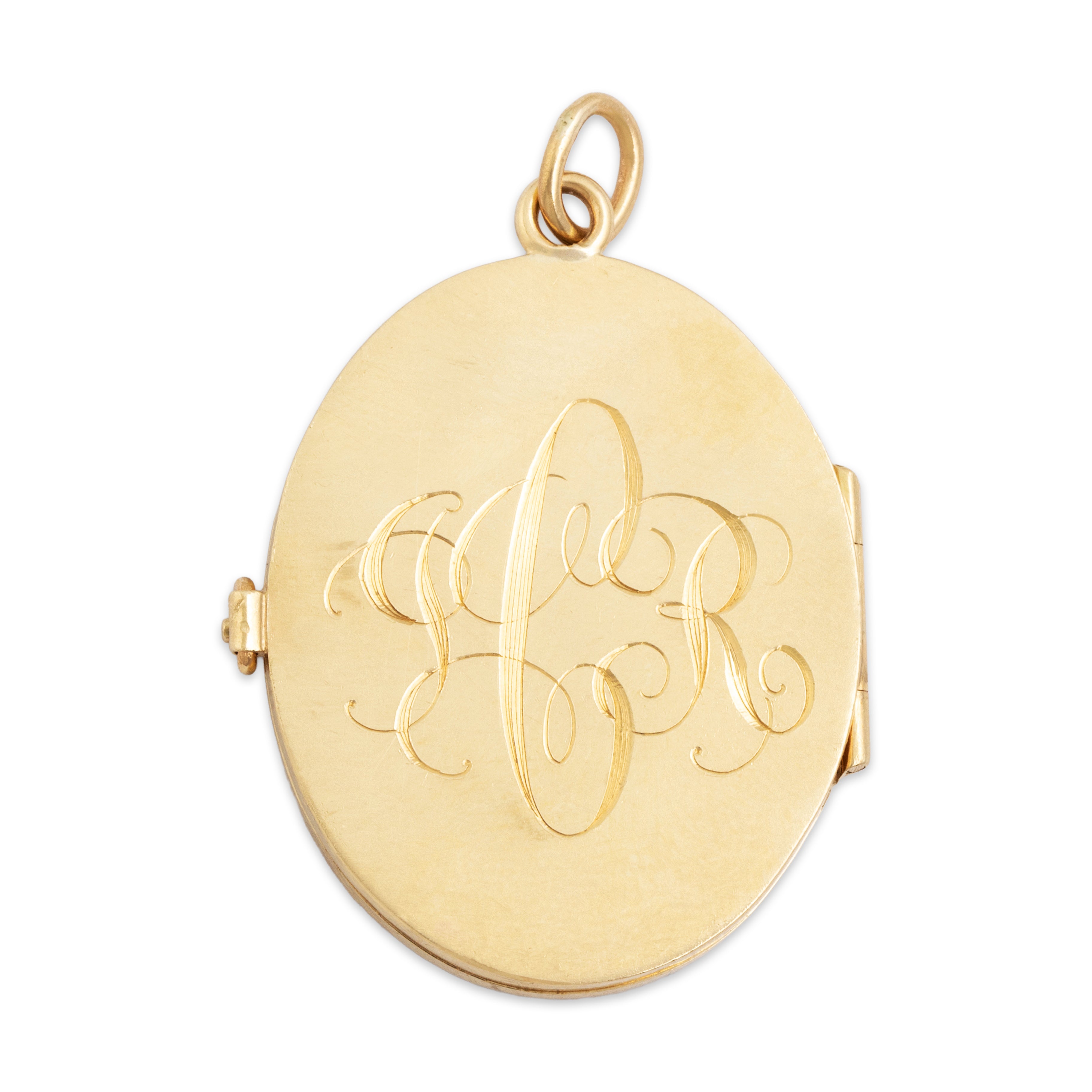 Vintage 14k Yellow Gold Large Star Patterned Locket Pendant - detail view #5