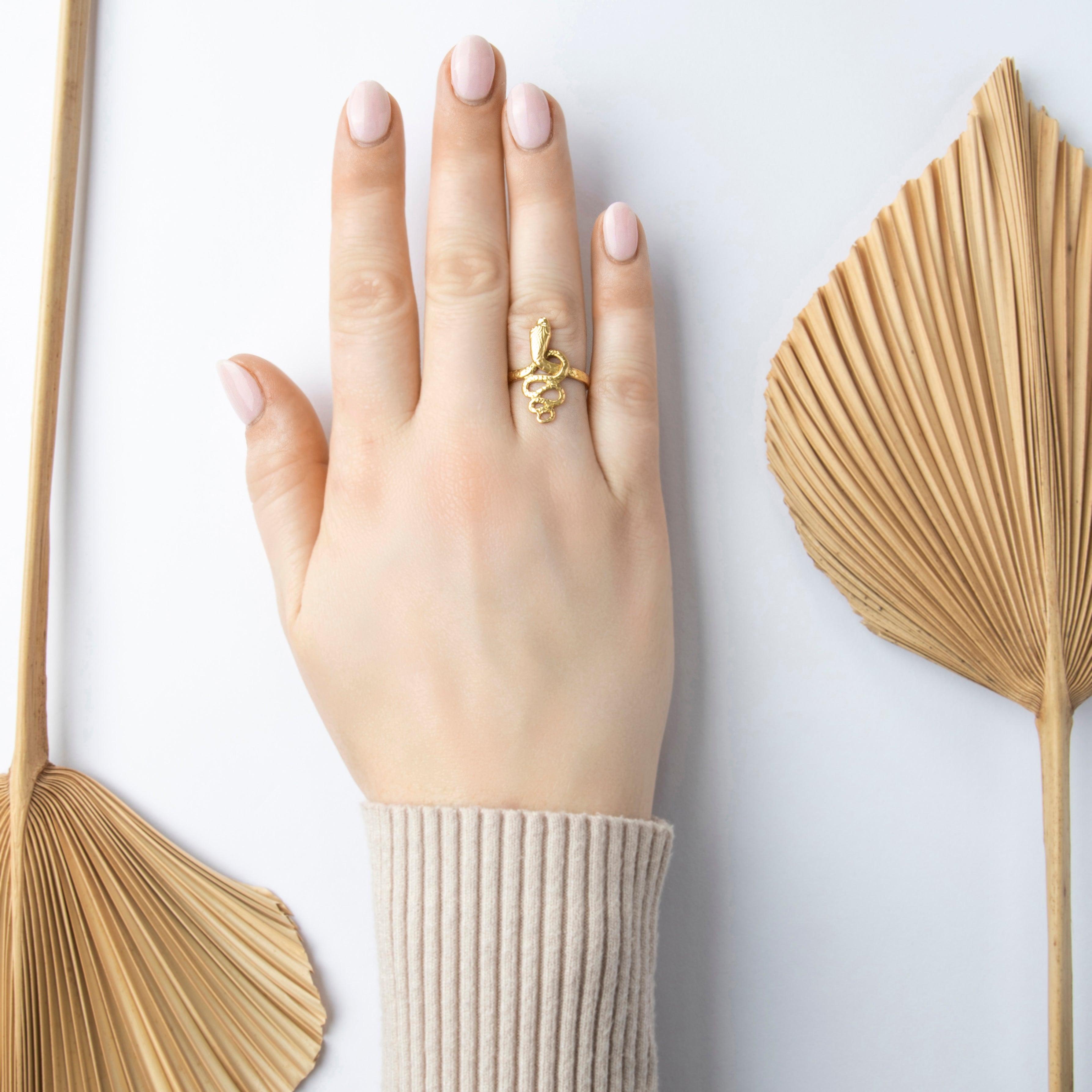 Vintage 18k Yellow Gold Slithering Serpent Ring - On model view