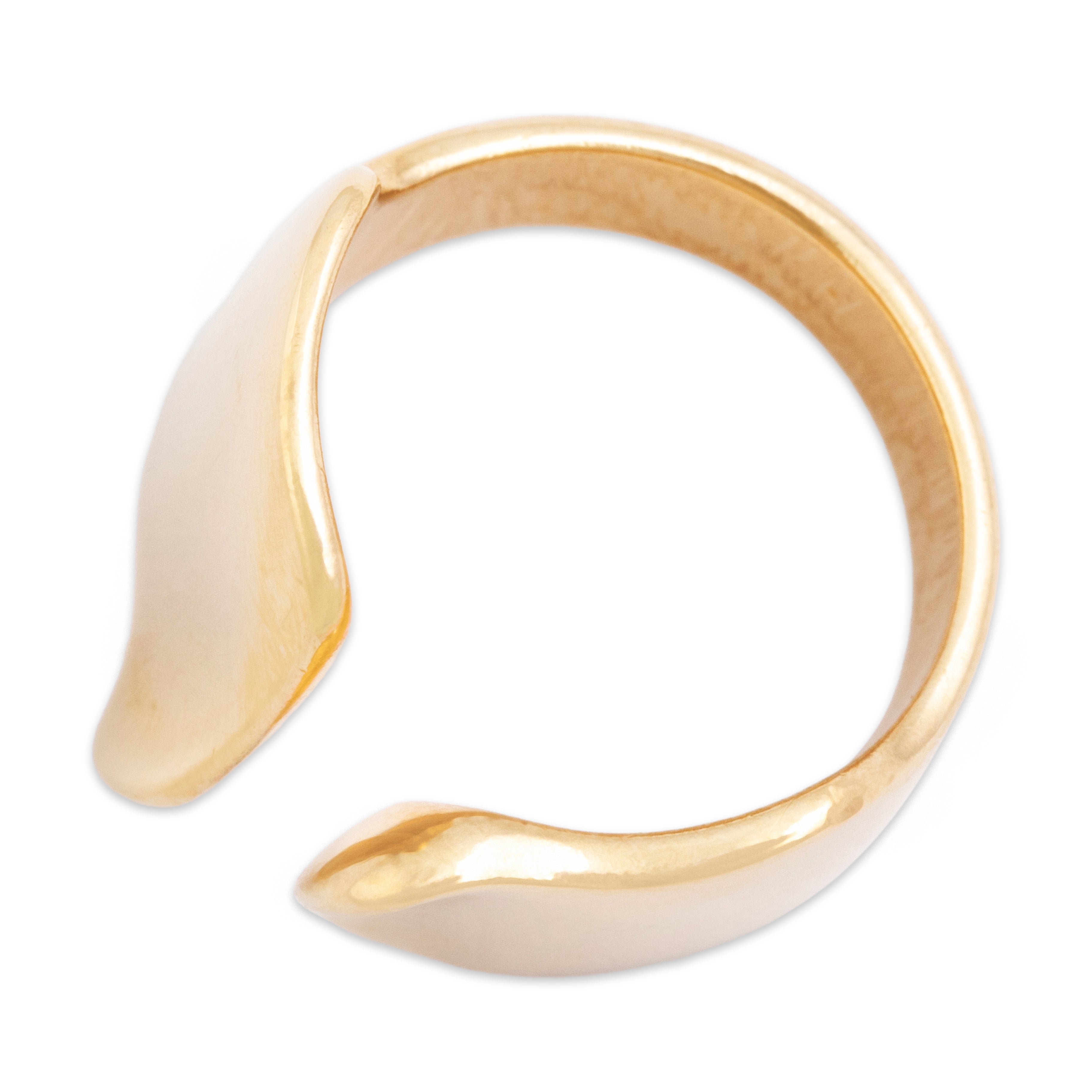 Vintage 14k Yellow Gold Bold Fluid Ring - detail view #1