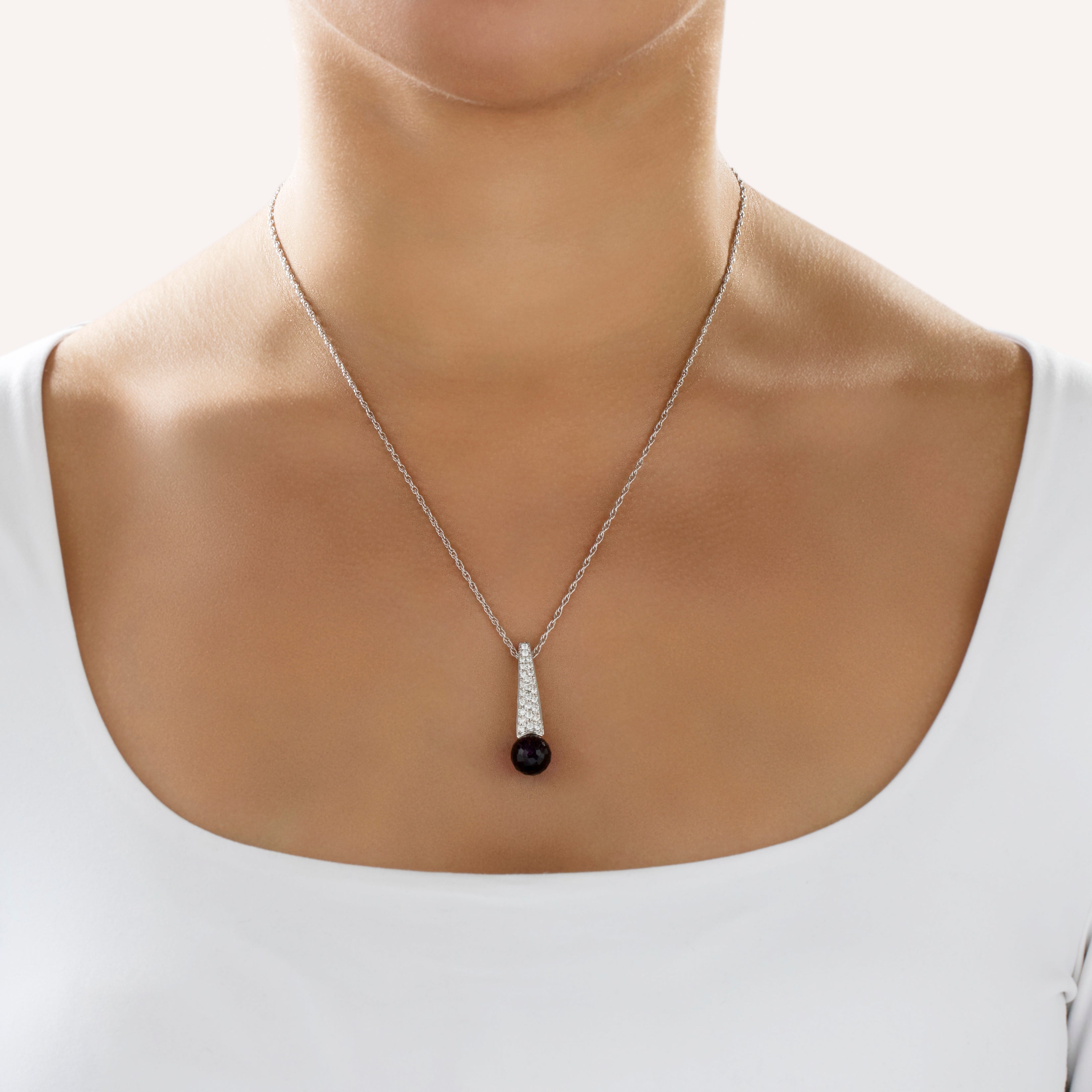 Vintage 18k White Gold 8.28ct Amethyst Diamond Dazzling Tapered Drop Pendant