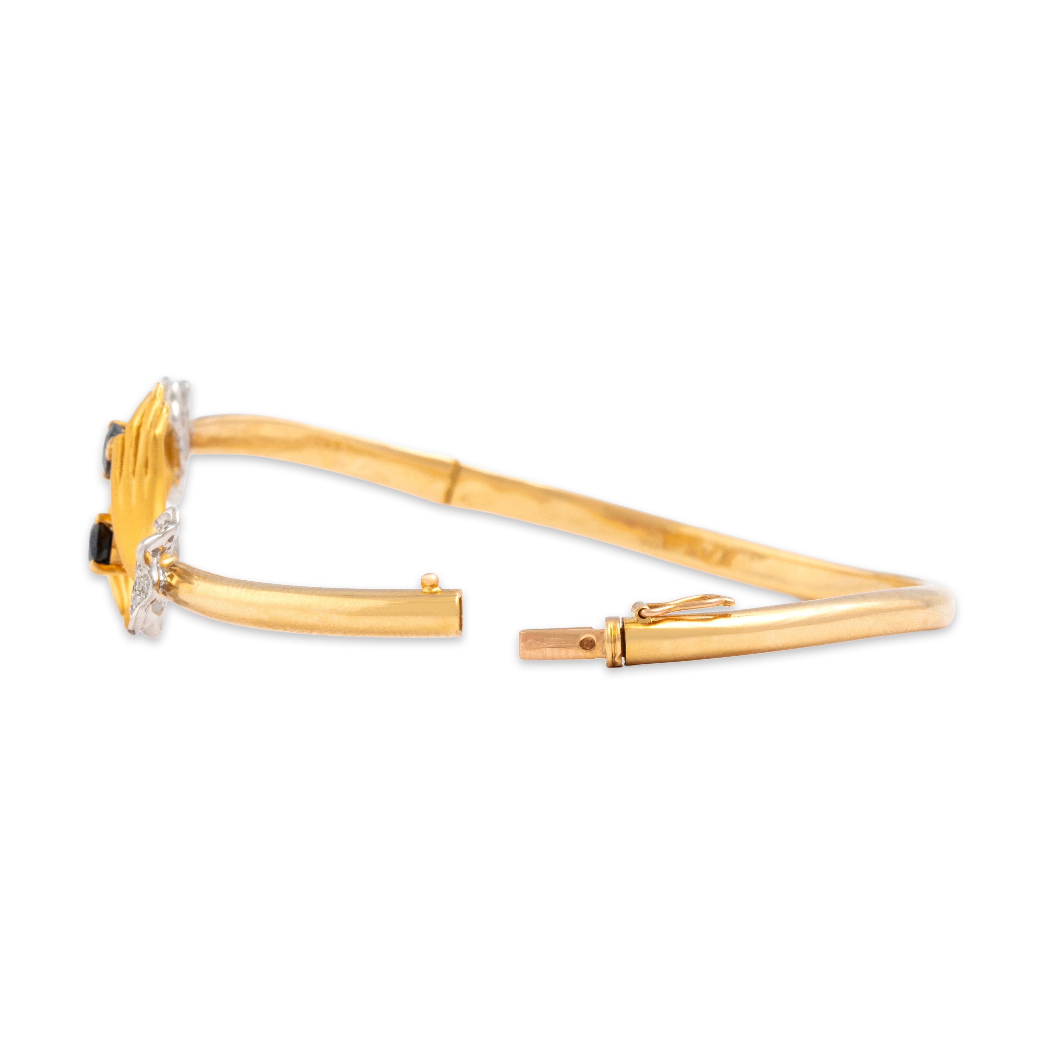 Vintage 18k Yellow & White Gold .8cttw Blue Sapphire Diamond Superb Grasping Hands Bangle Bracelet - clasp view