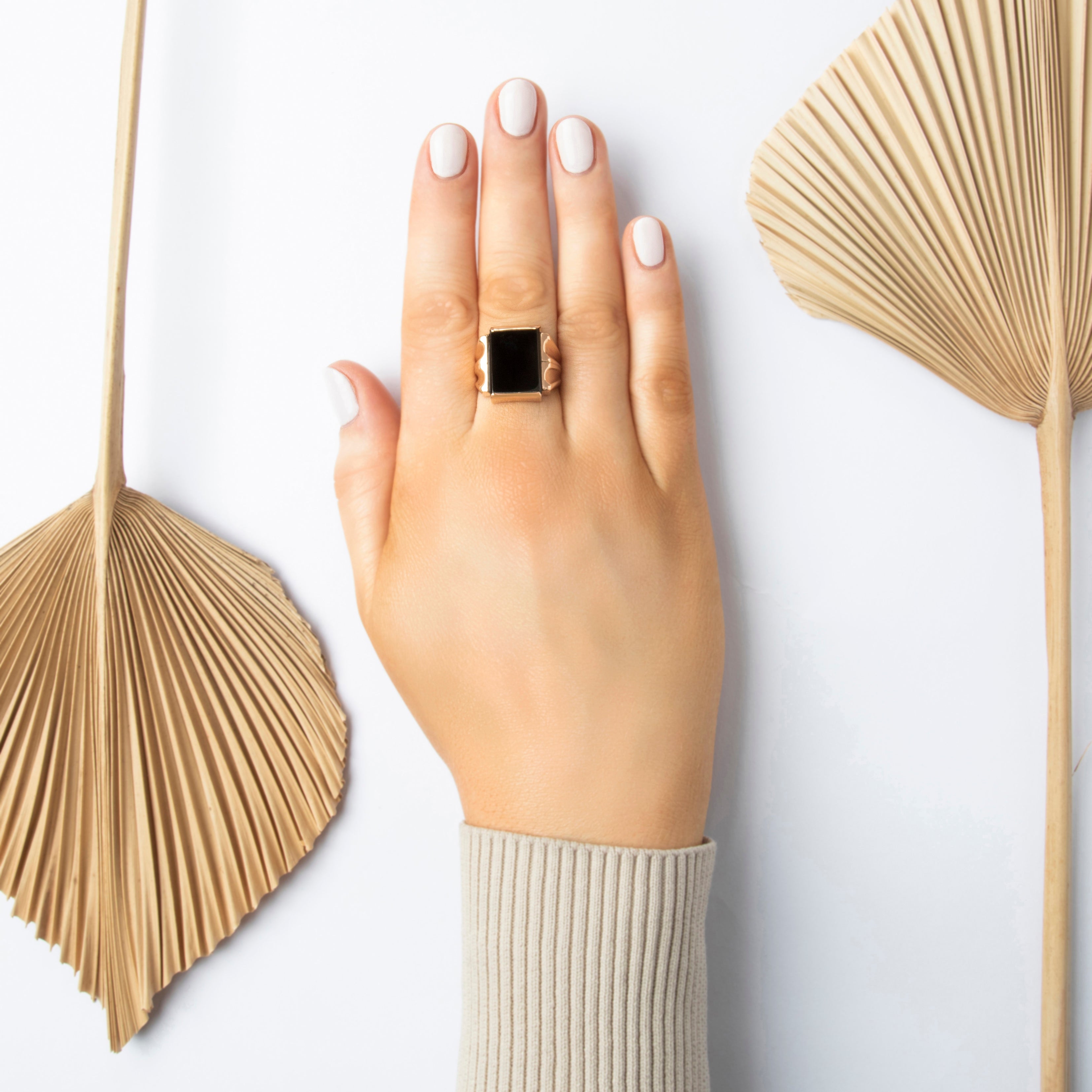 Vintage 14k Rosy Yellow Gold 2.11ct Onyx Bold Fluted Geometric Signet Ring - On model view