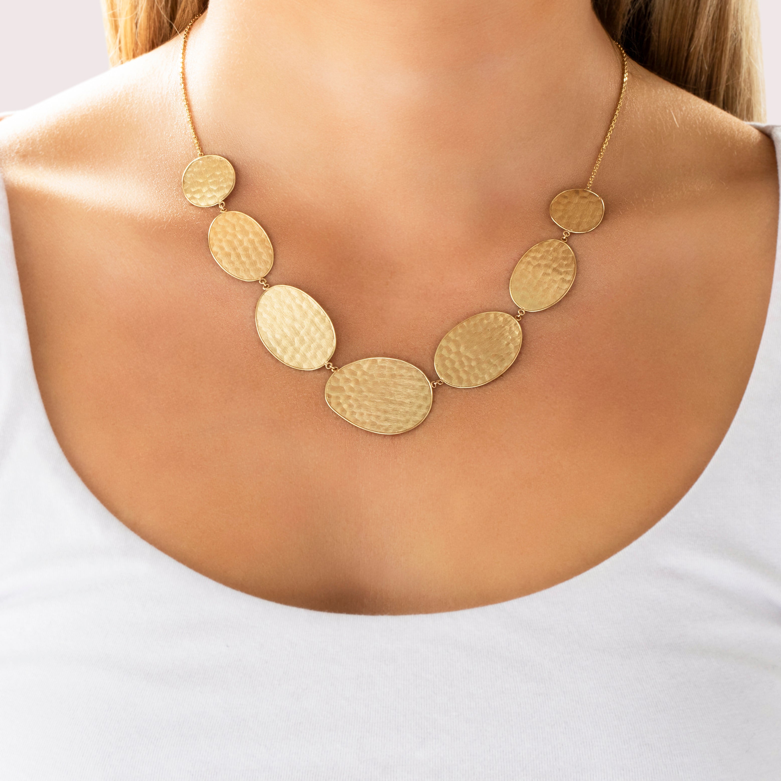 Vintage Italian Brushed Hammered Disc Necklace 18