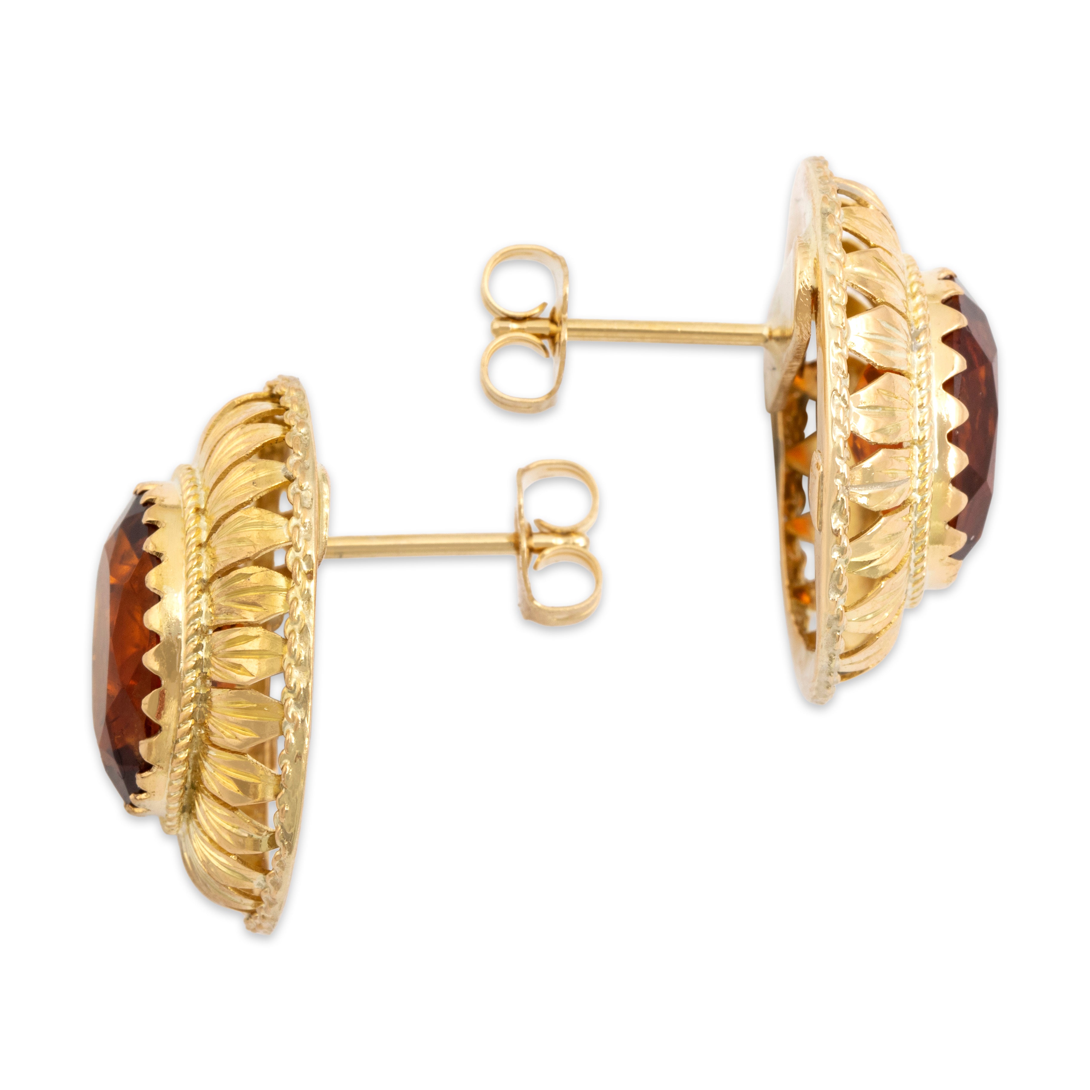 Vintage Large 14k Yellow Gold Amber Oval Foliated Pattern Stud Earrings - Side view