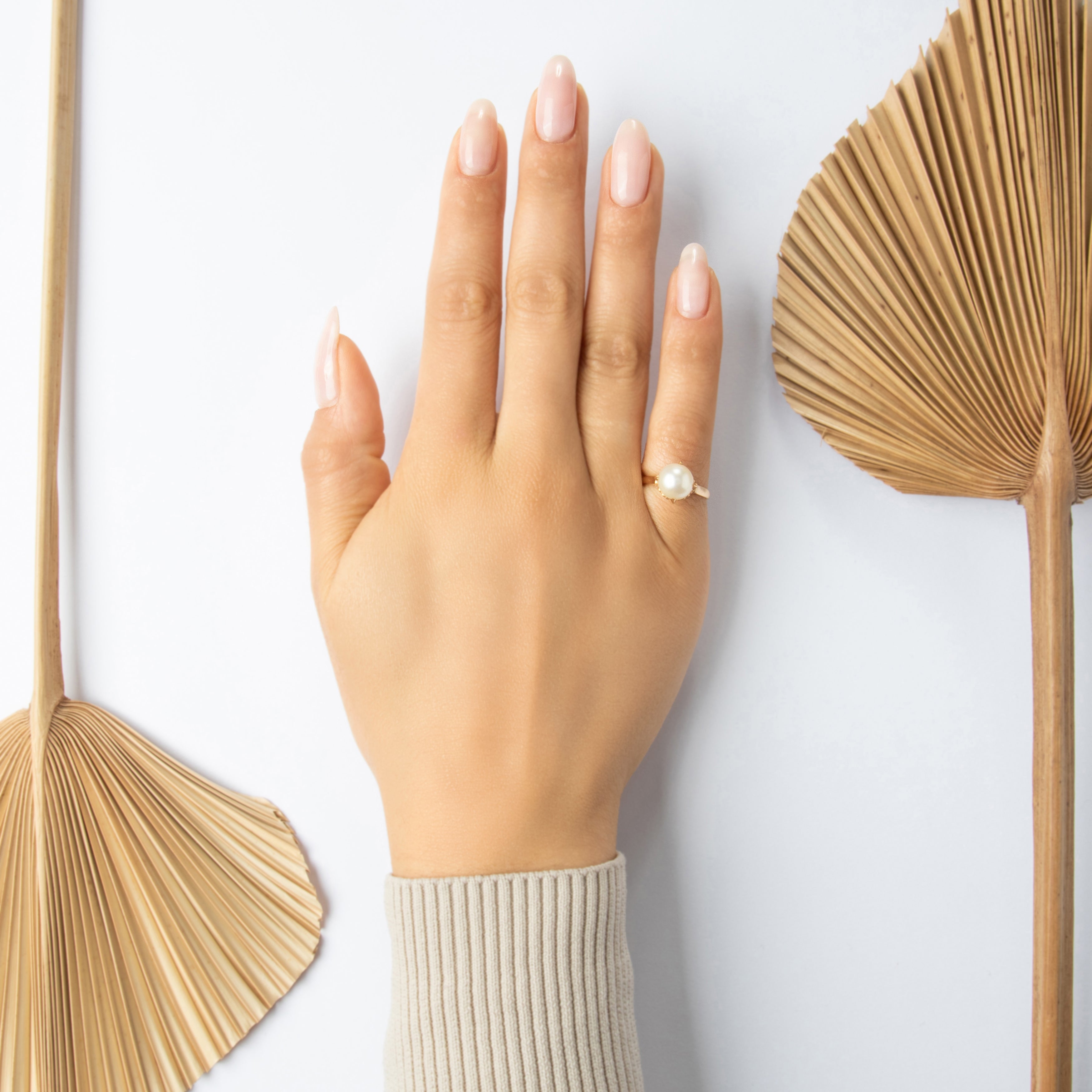 Vintage 18k Yellow Gold Pearl Romantic Heart Set Ring - On model view