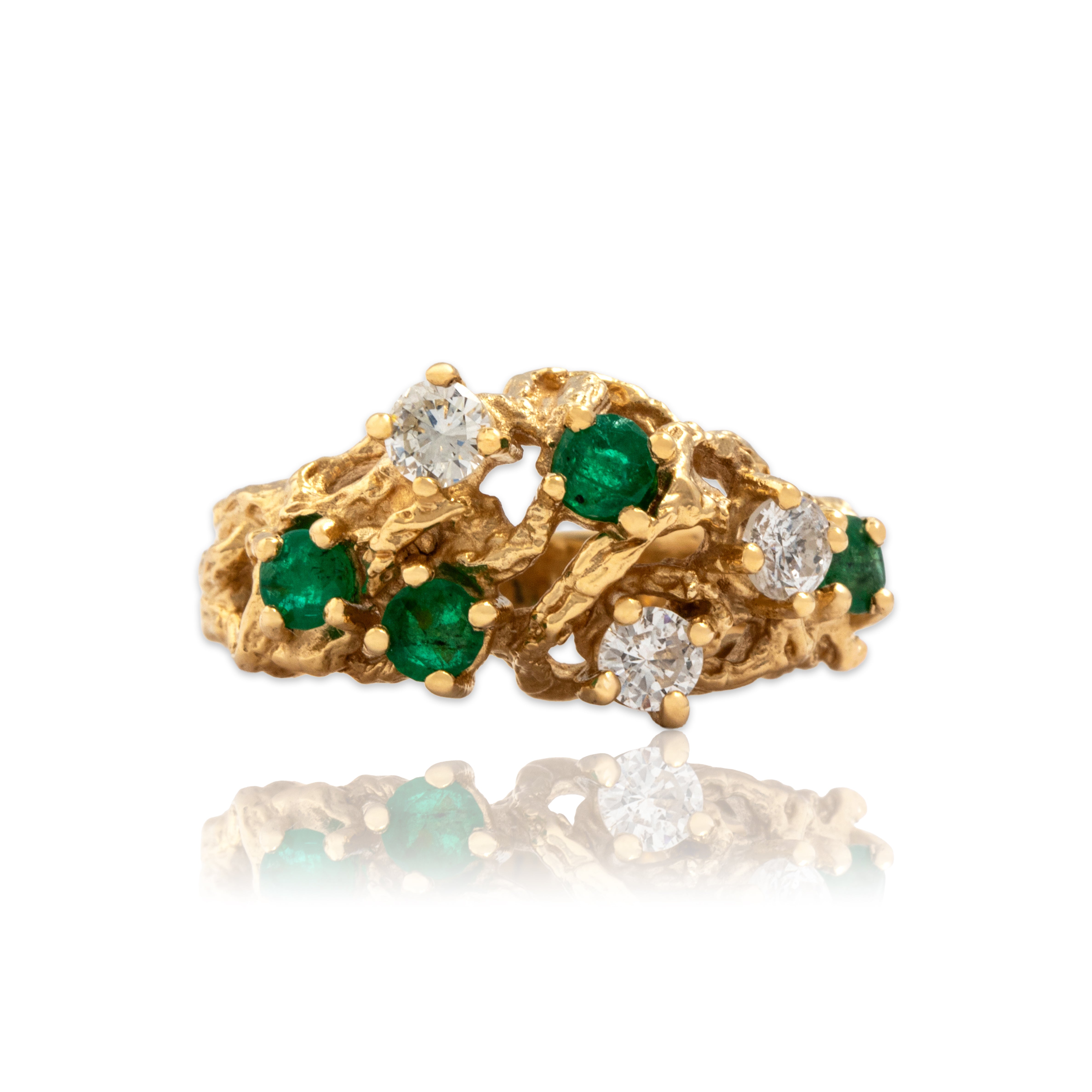Vintage 14k Yellow Gold .67cttw Diamond .5cttw Emerald Bold Brutalist Branching Scatter Ring - Close-up view