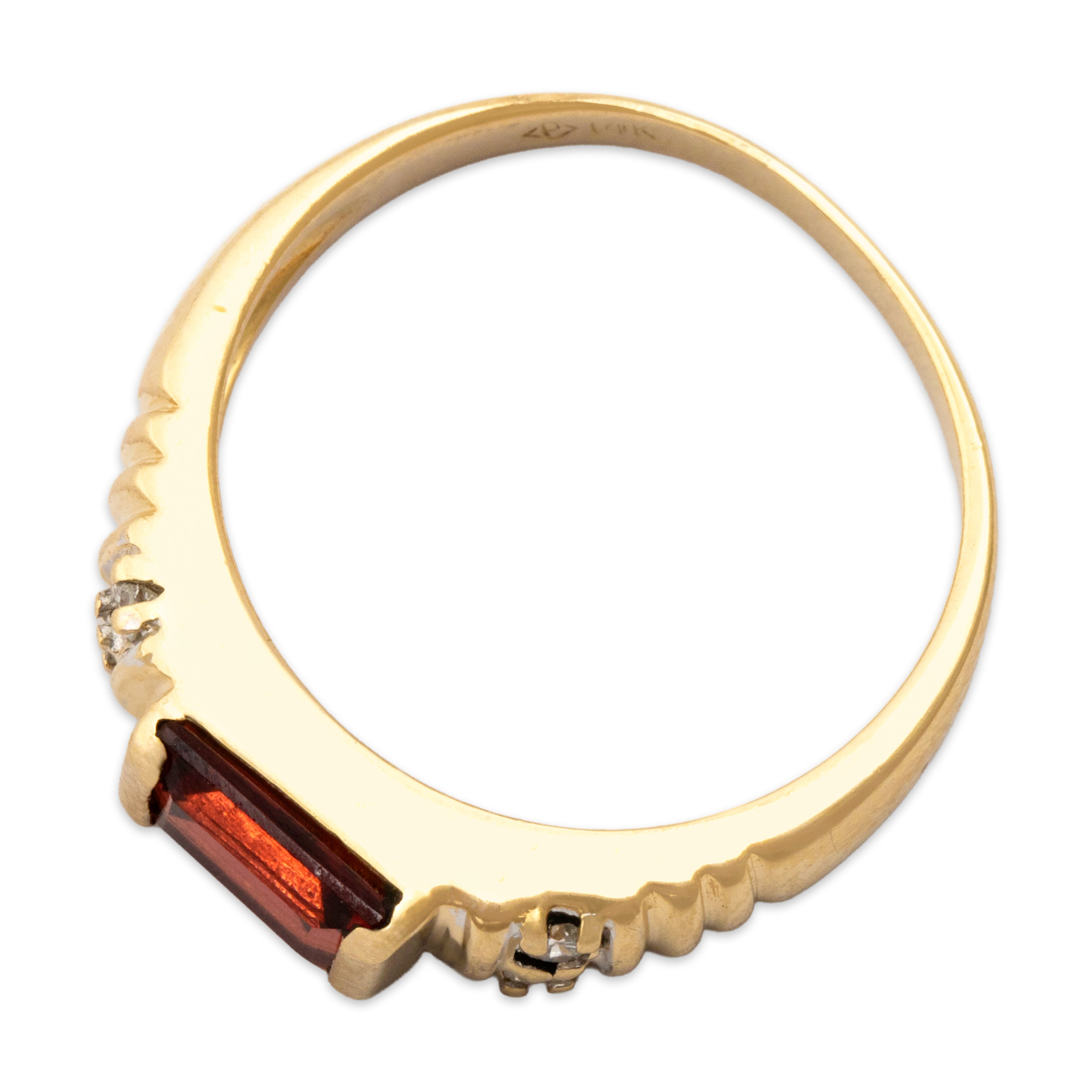 Vintage 14k Yellow Gold 1.23ct Garnet Diamond Fabulous Ribbed Shoulder East-West Setting Ring - Overall view