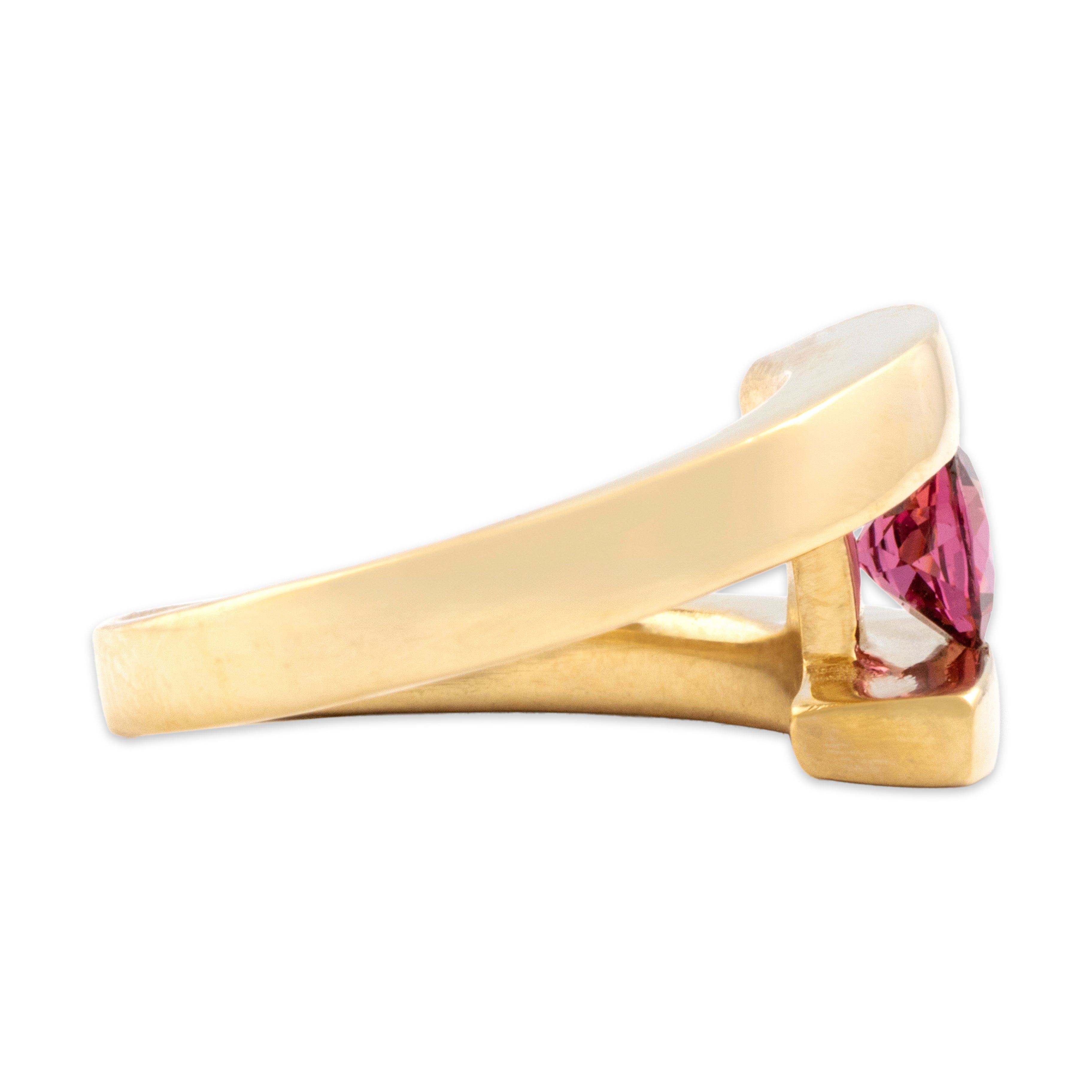 Vintage Heavy Vibrant 14k Yellow Gold .73ct Pink Garnet Solitaire Bypass Ring   - Side view