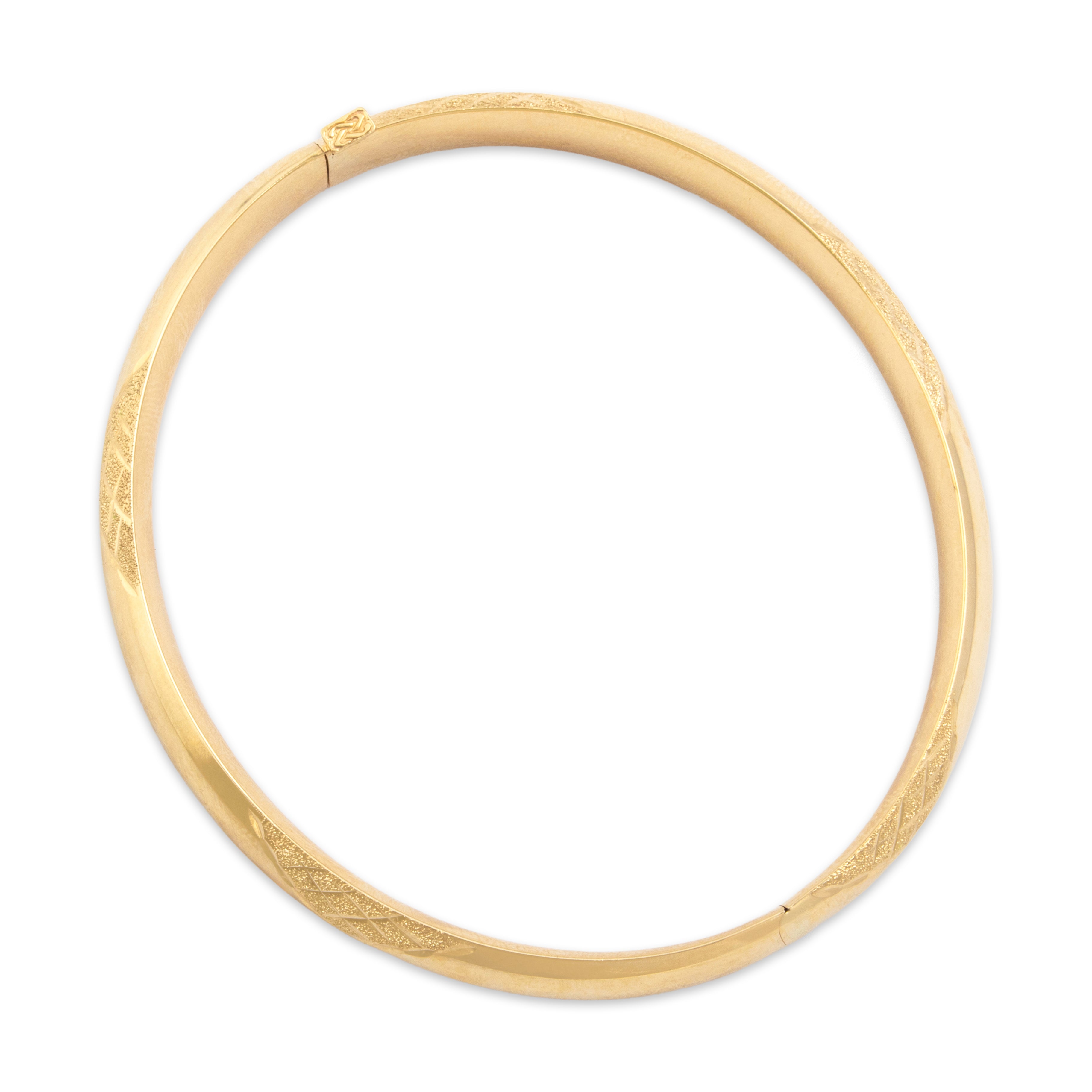 Vintage 14k Yellow Gold Etched Geometric Pattern Bracelet - detail view #2