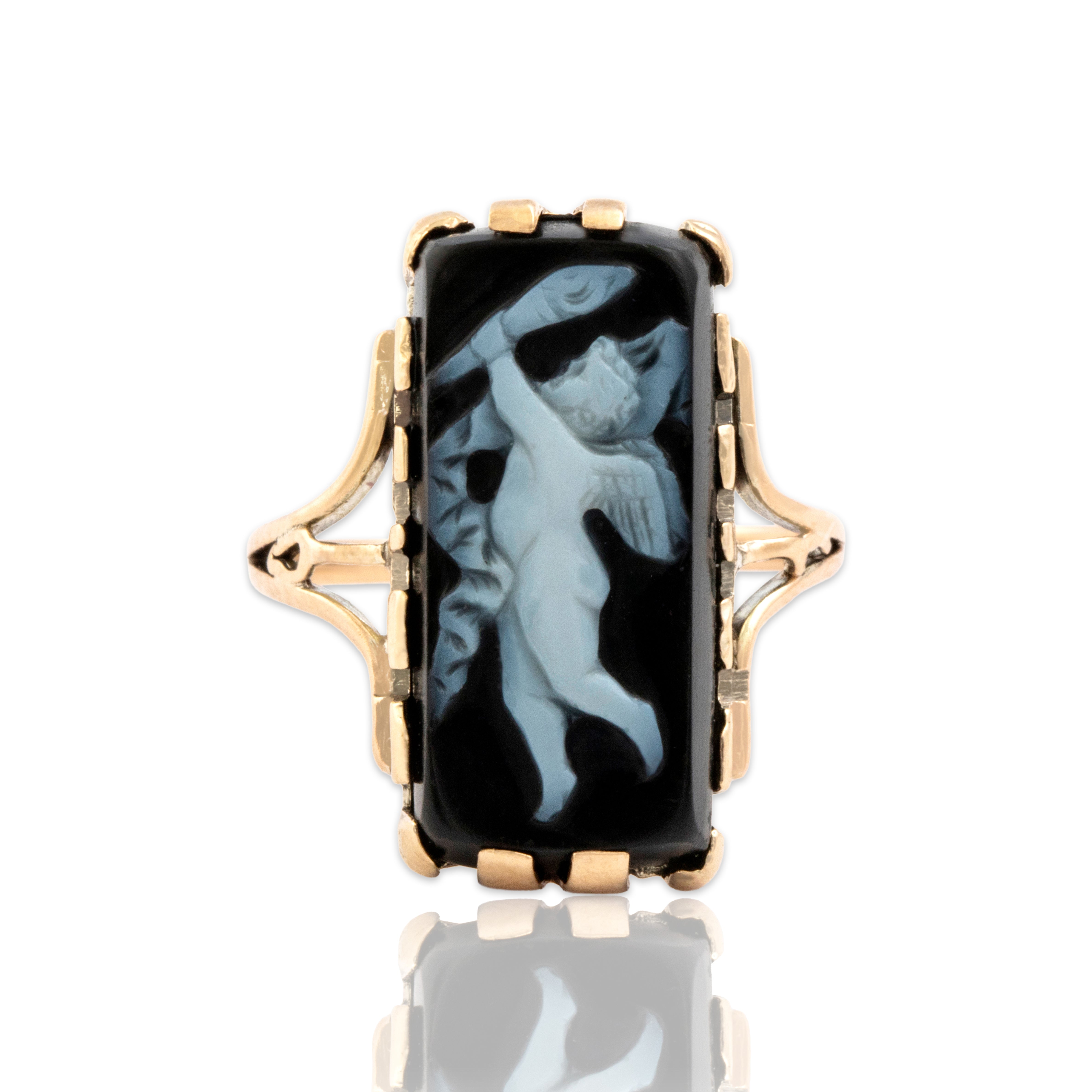 Antique Victorian 10k Rosy Yellow Gold Onyx Torch-Bearing Cherub Cameo Ring - Close-up view