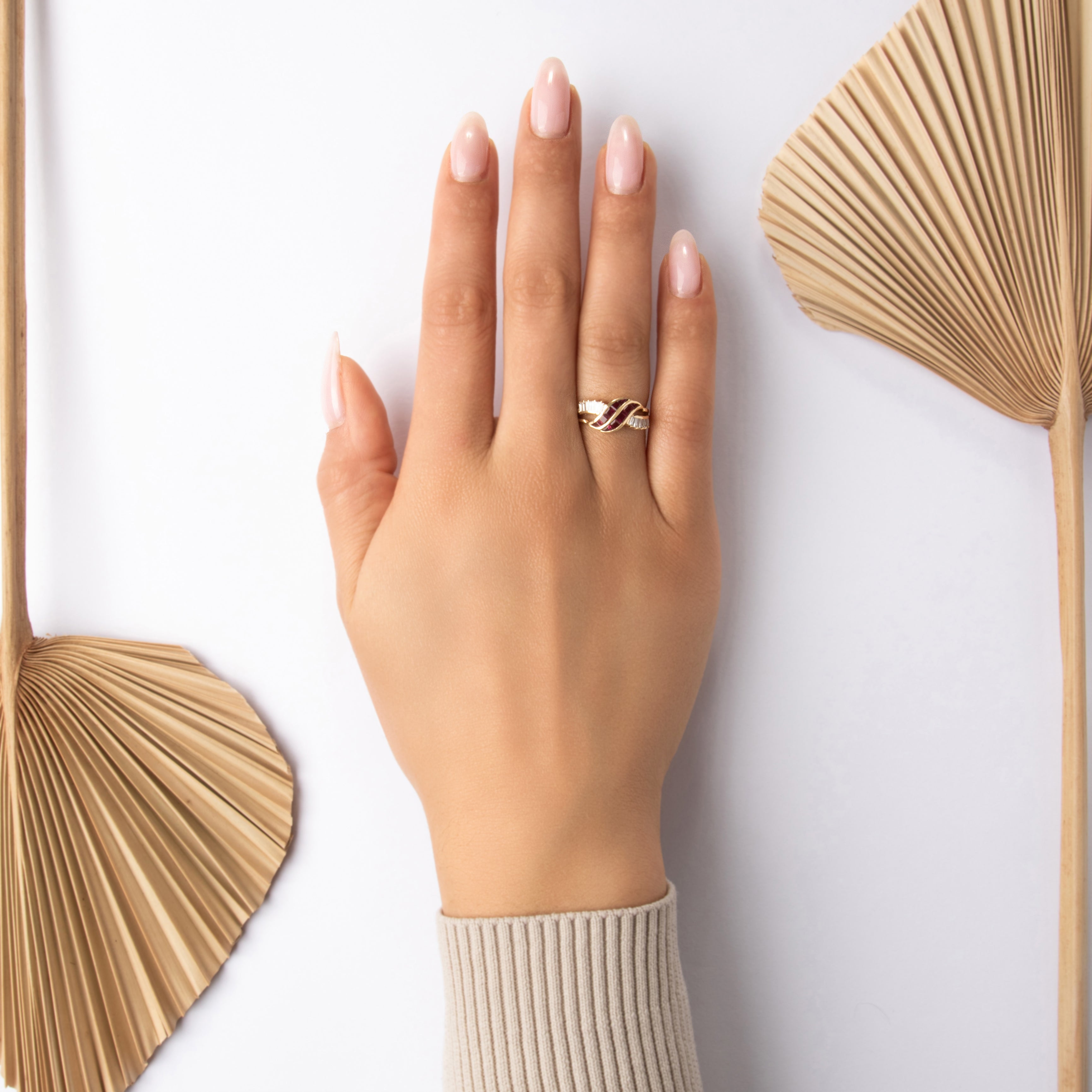 Vintage 14k Yellow Gold [Custom Carat] Swooping Overlay Ring - On model view