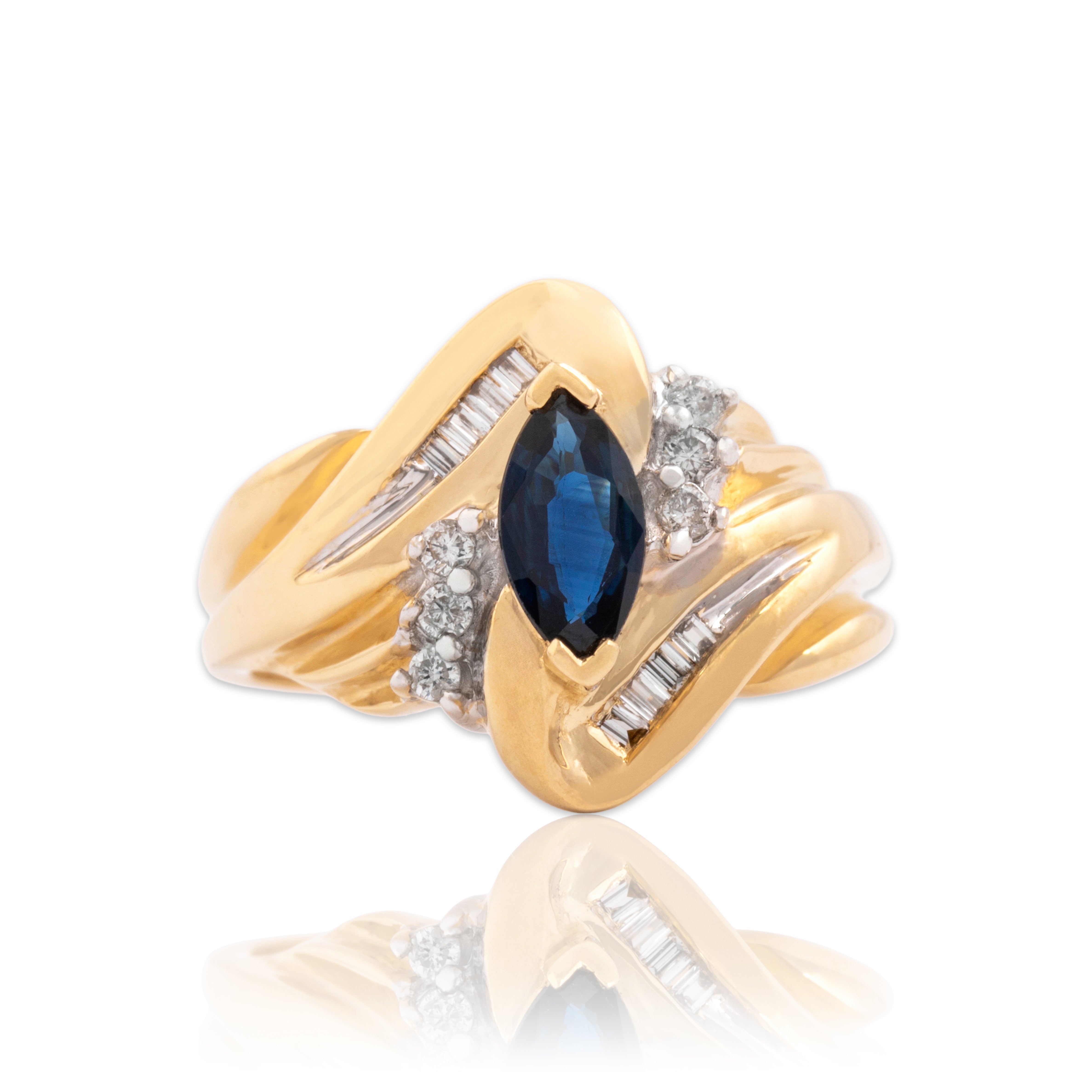 Vintage 14k Yellow Gold .51ct Blue Sapphire Diamond Sparkling Dimensional Setting Ring - Close-up view