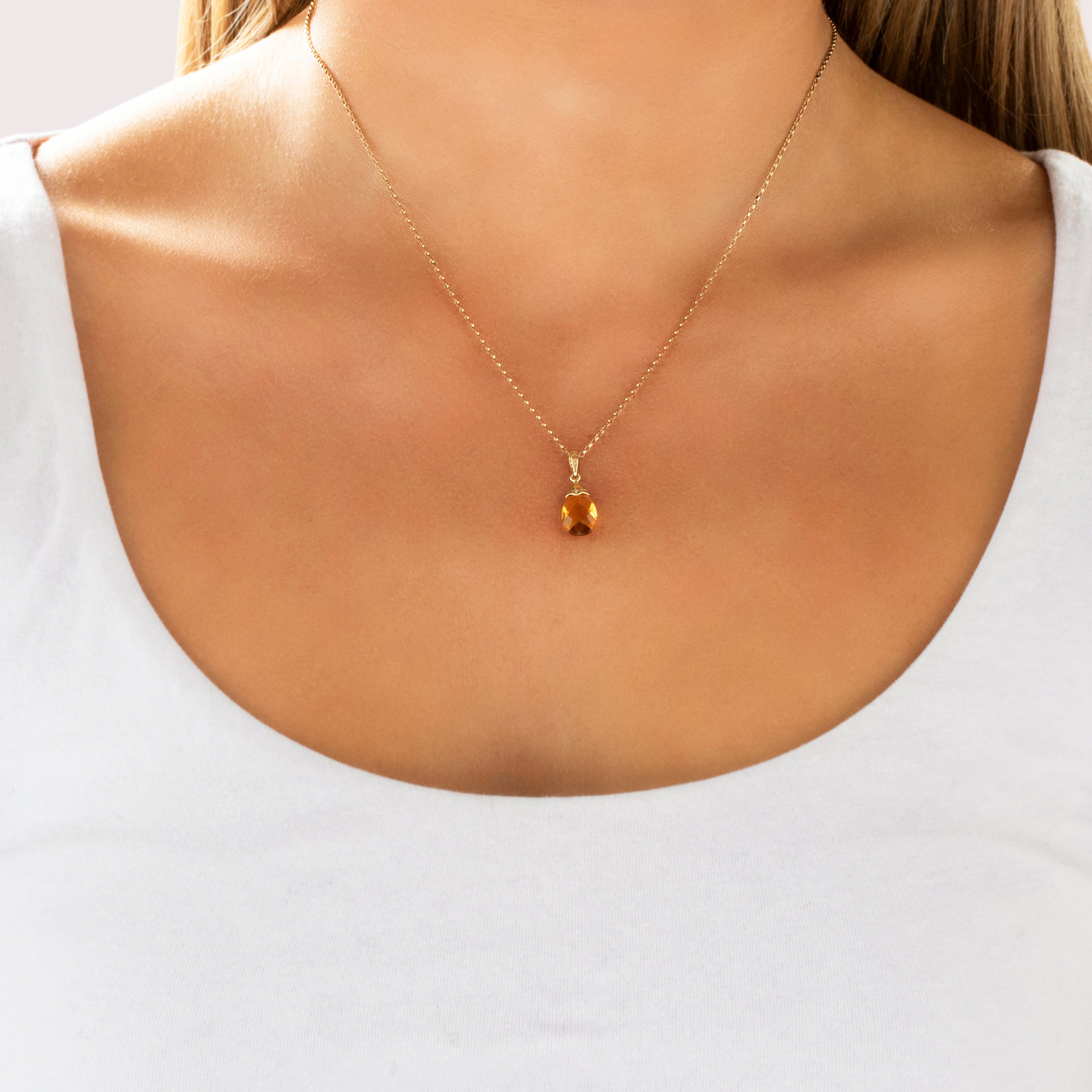 Vintage 10k Yellow Gold 2.86ct Citrine Elegant Teardrop Pendant - On model view