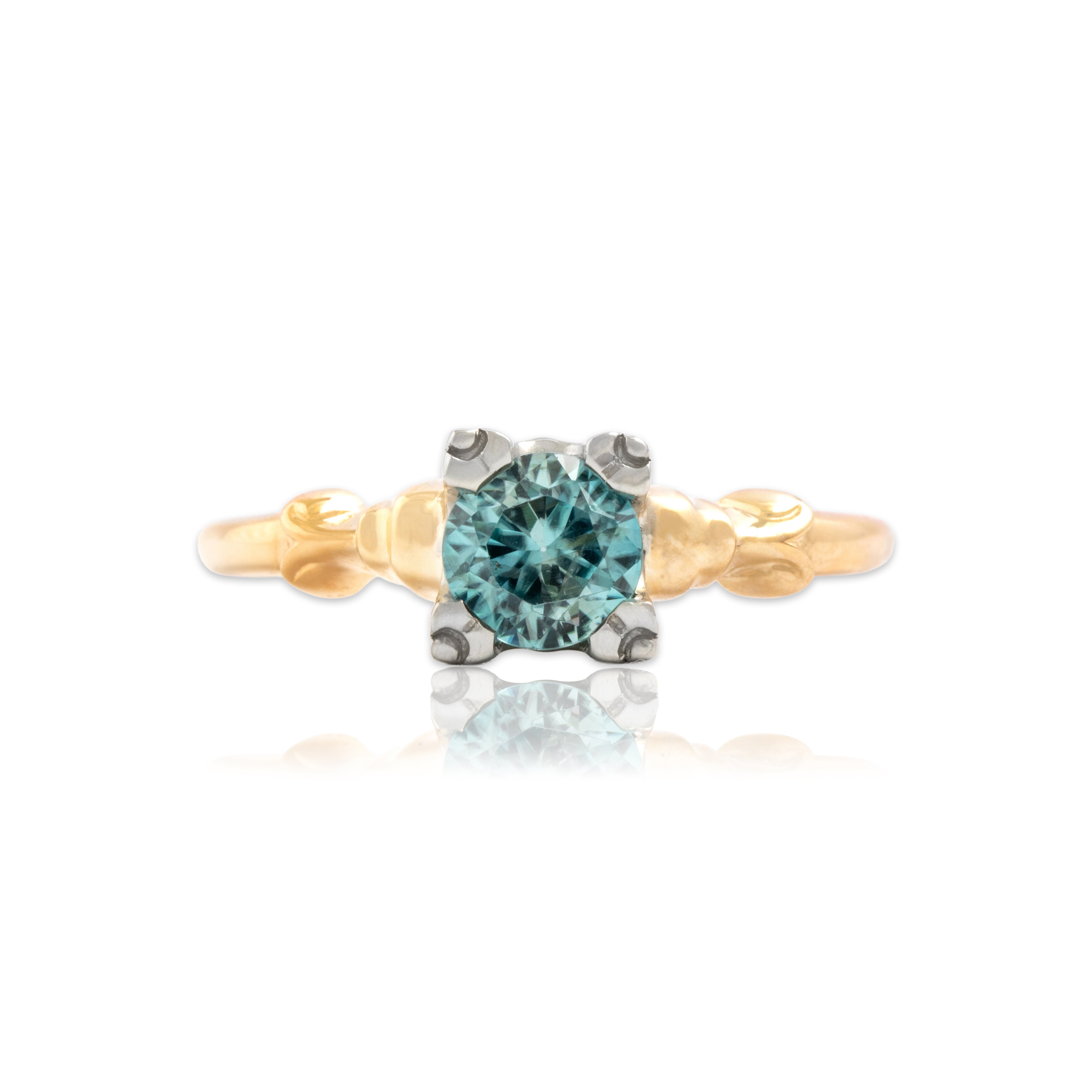 Vintage 14k Yellow & White Gold 1.12ct Blue Zircon Fabulous Flashing Solitaire Ring - Close-up view