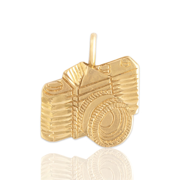 Vintage 14k Yellow Gold Chic Textured Camera Pendant