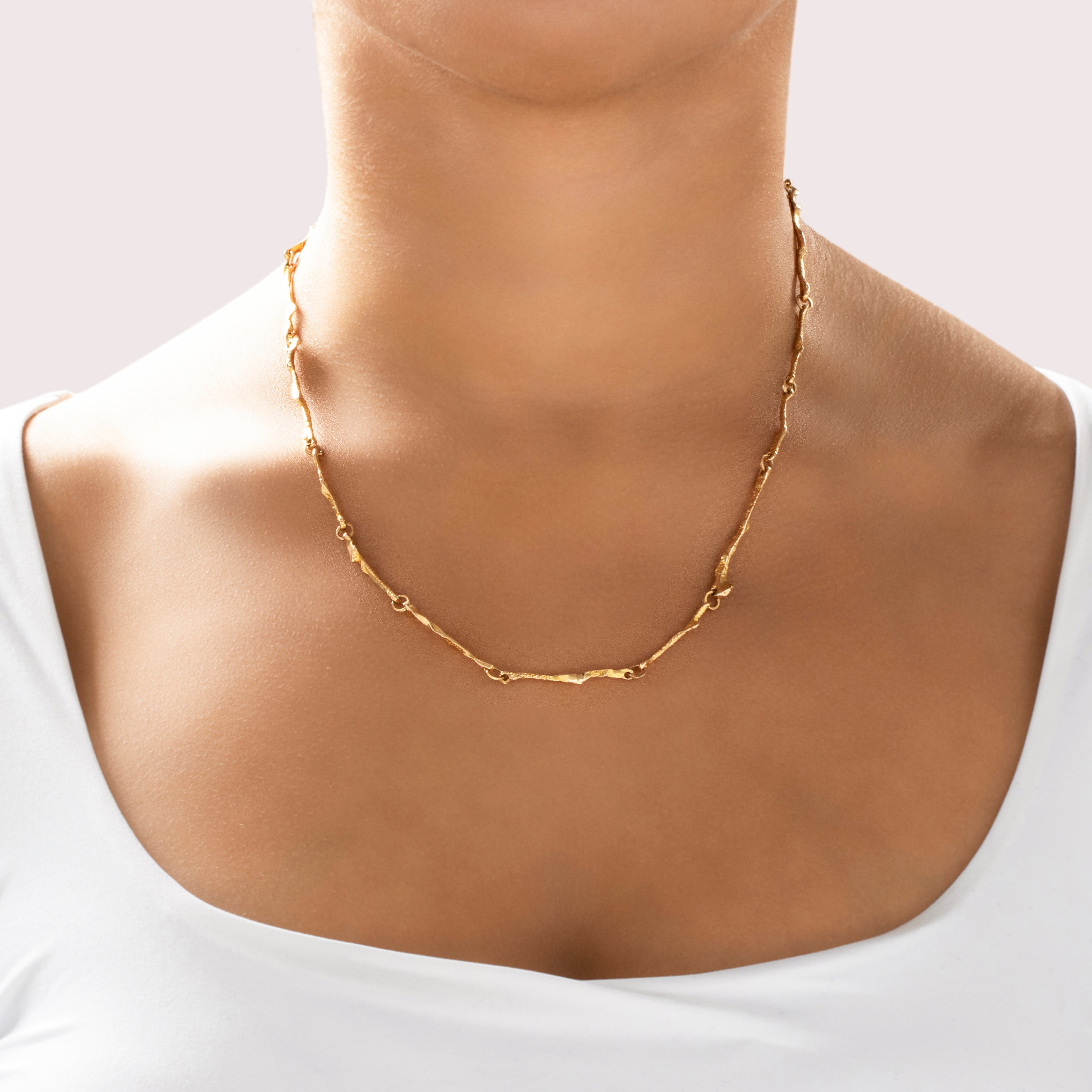 Vintage 14k Yellow Gold Spiny Brutalist Link Necklace - On model view