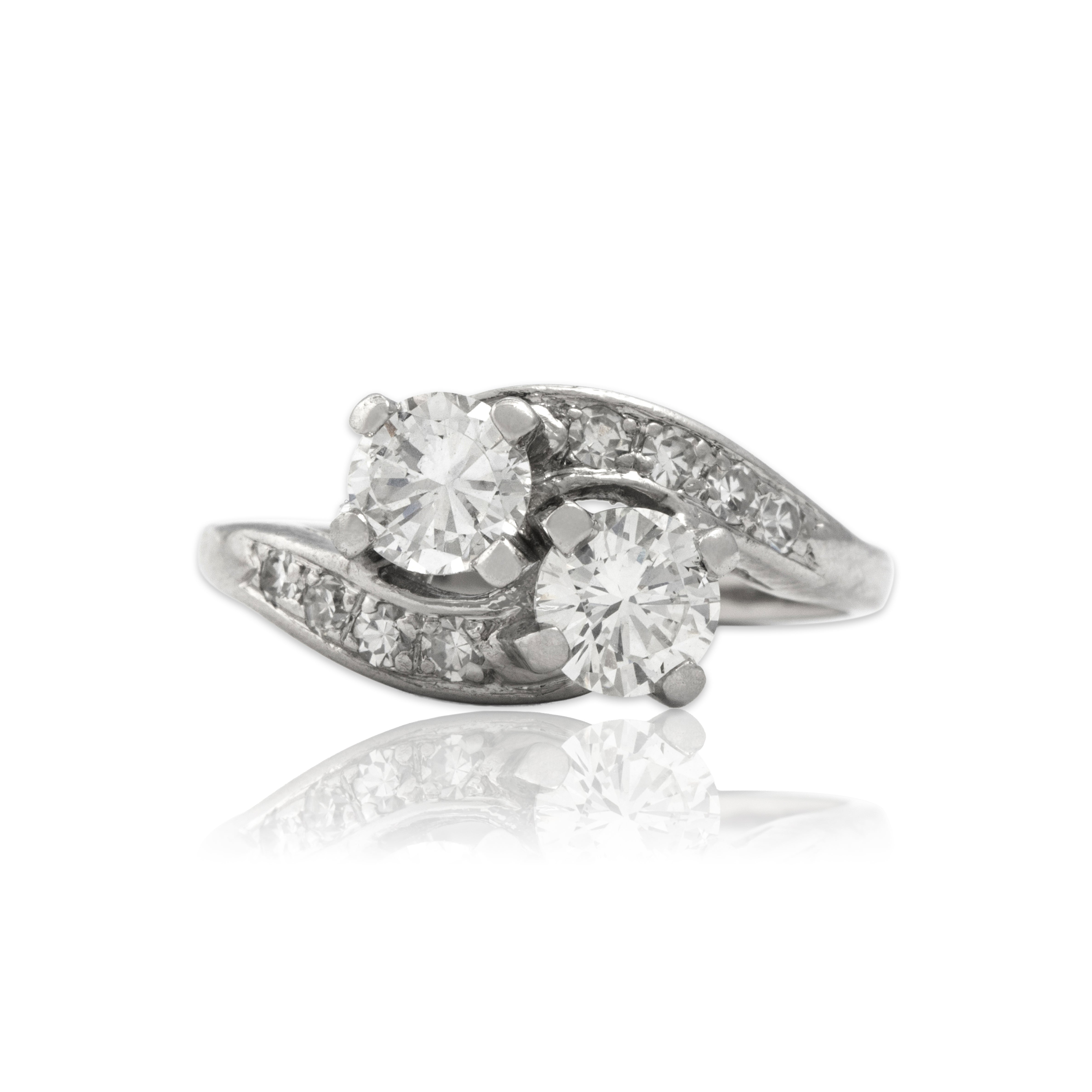 Vintage Platinum 1.02cttw Diamond Stunning Toi Et Moi Ring - Close-up view