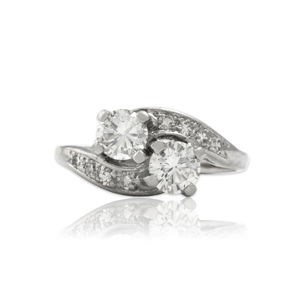 Vintage Platinum 1.02cttw Diamond Stunning Toi Et Moi Swirl Ring 5.00
