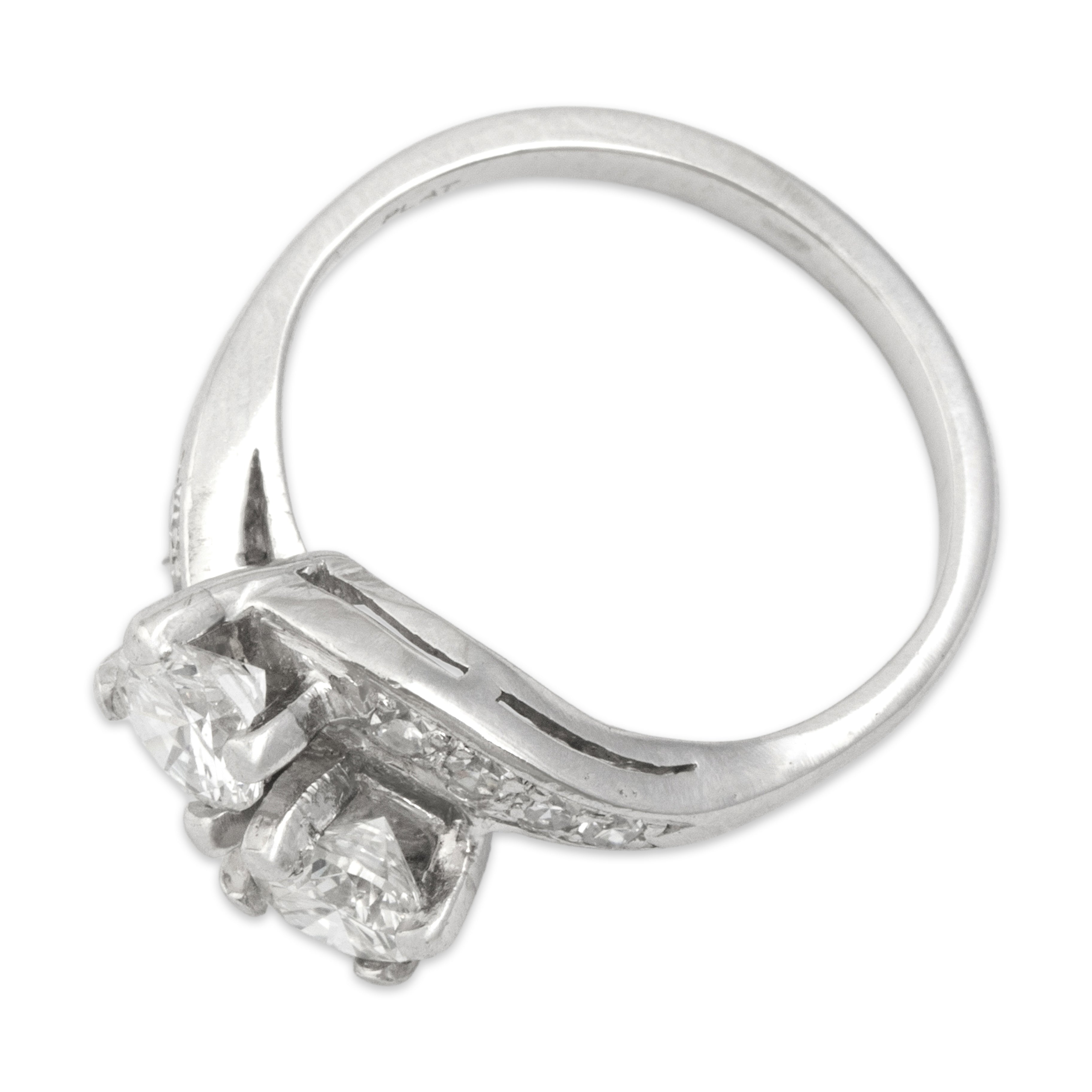 Vintage Platinum 1.02cttw Diamond Stunning Toi Et Moi Ring - Overall view