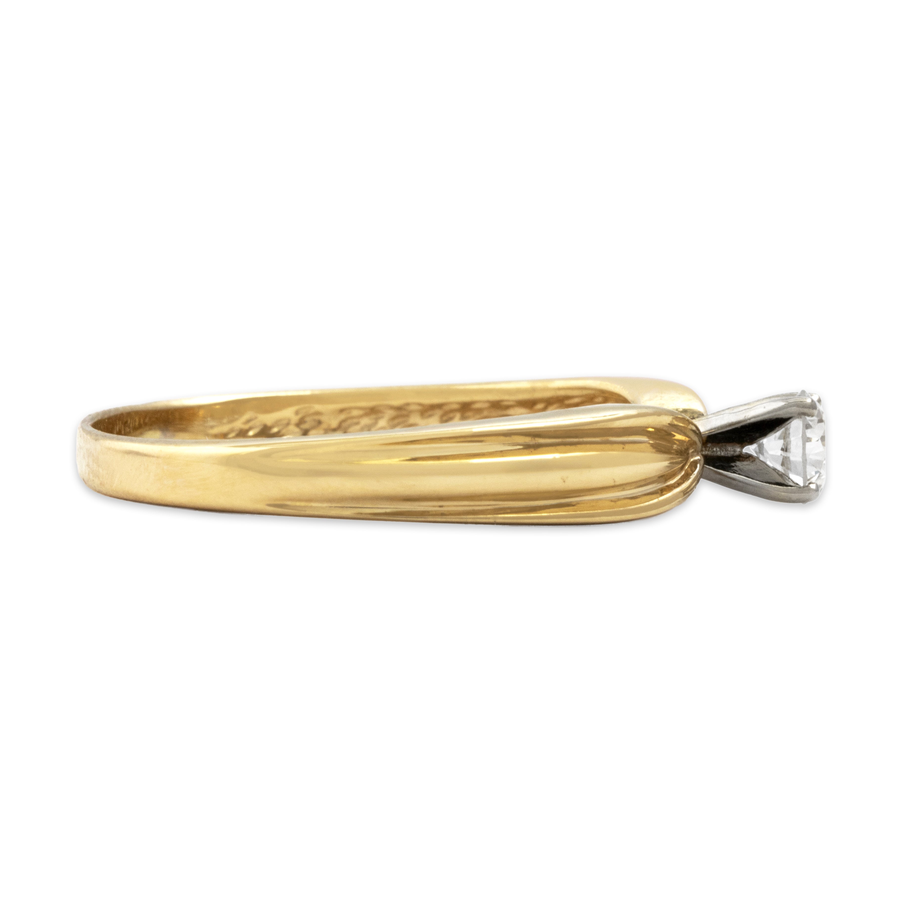 Vintage 14k Yellow Gold Diamond Brilliant Tapered Shoulder Solitaire Ring - Side view