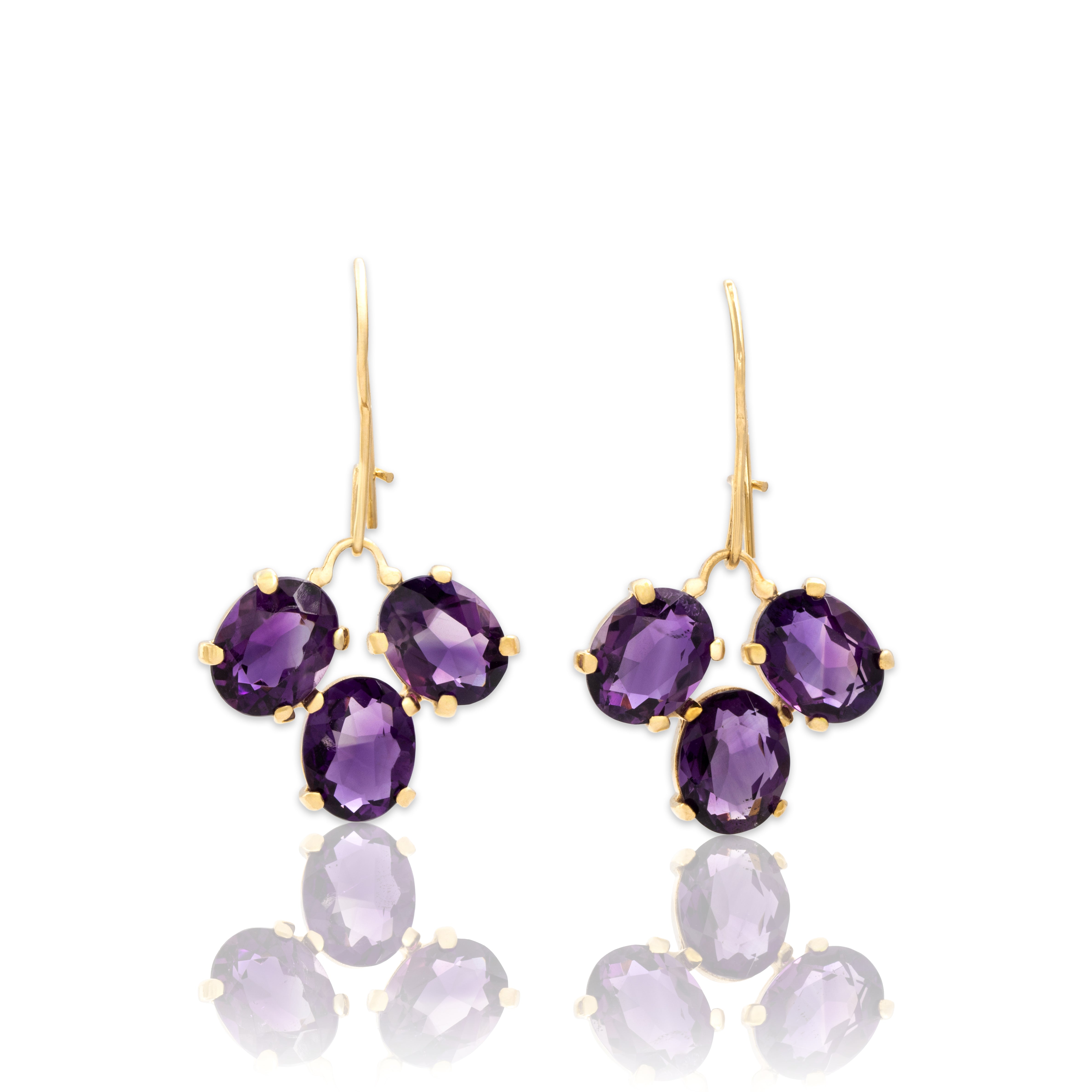 Vintage 14k Yellow Gold 9.32cttw Amethyst Vibrant Purple Trio Dangle Earrings - Close-up view