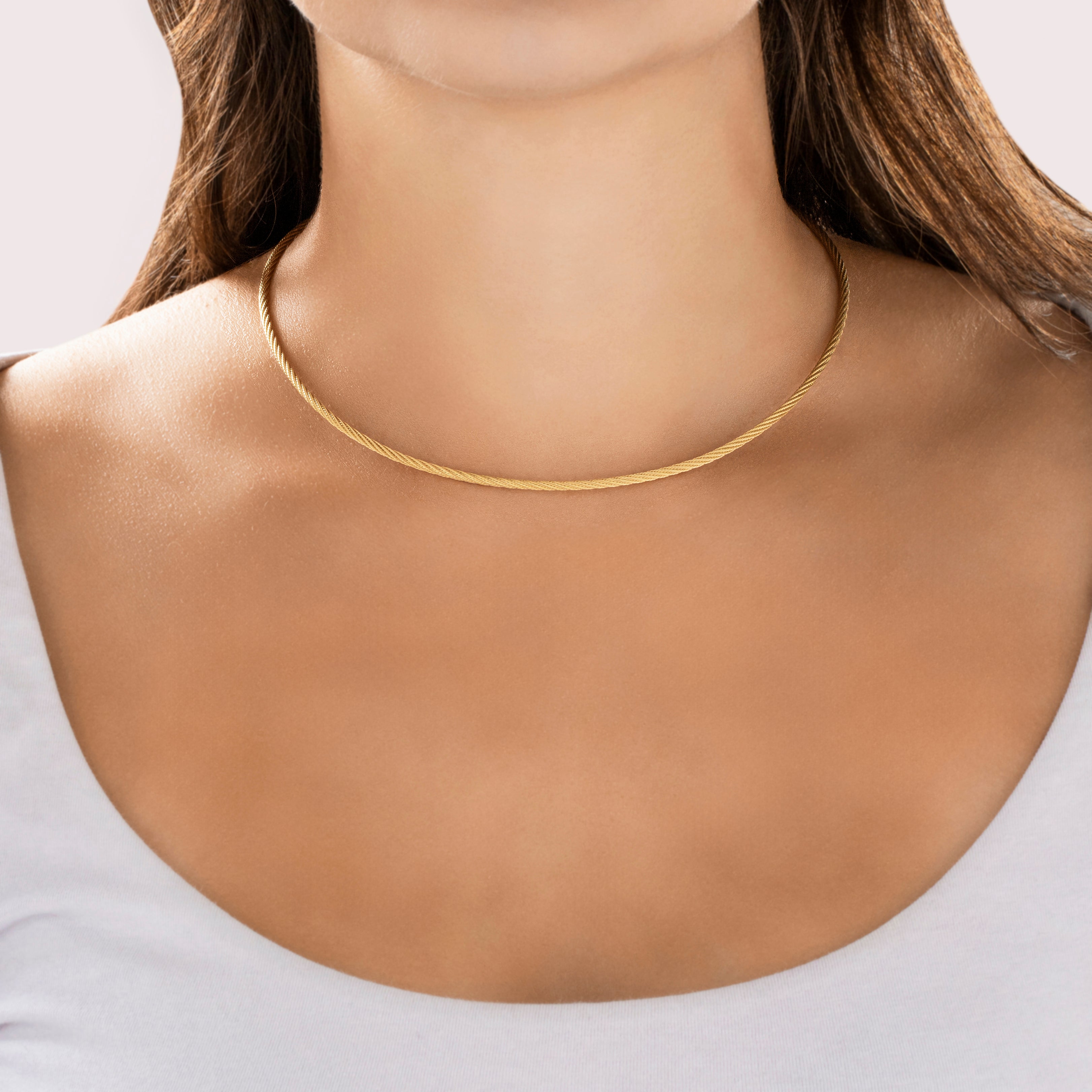Vintage 14k Yellow Gold Blue Sapphire Superb Cable Collar Necklace - On model view